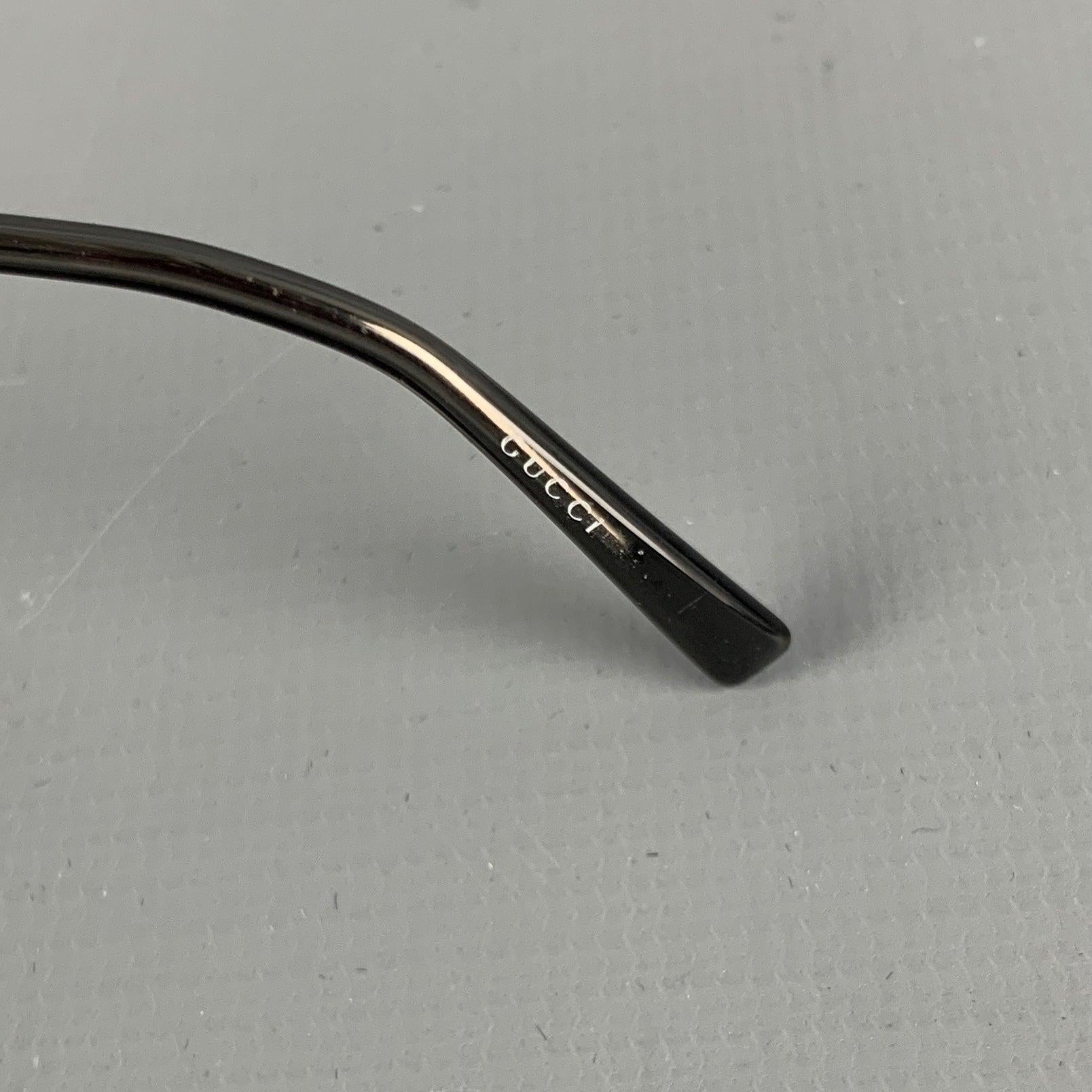 GUCCI Silver Metal Aviator Sunglasses For Sale 2