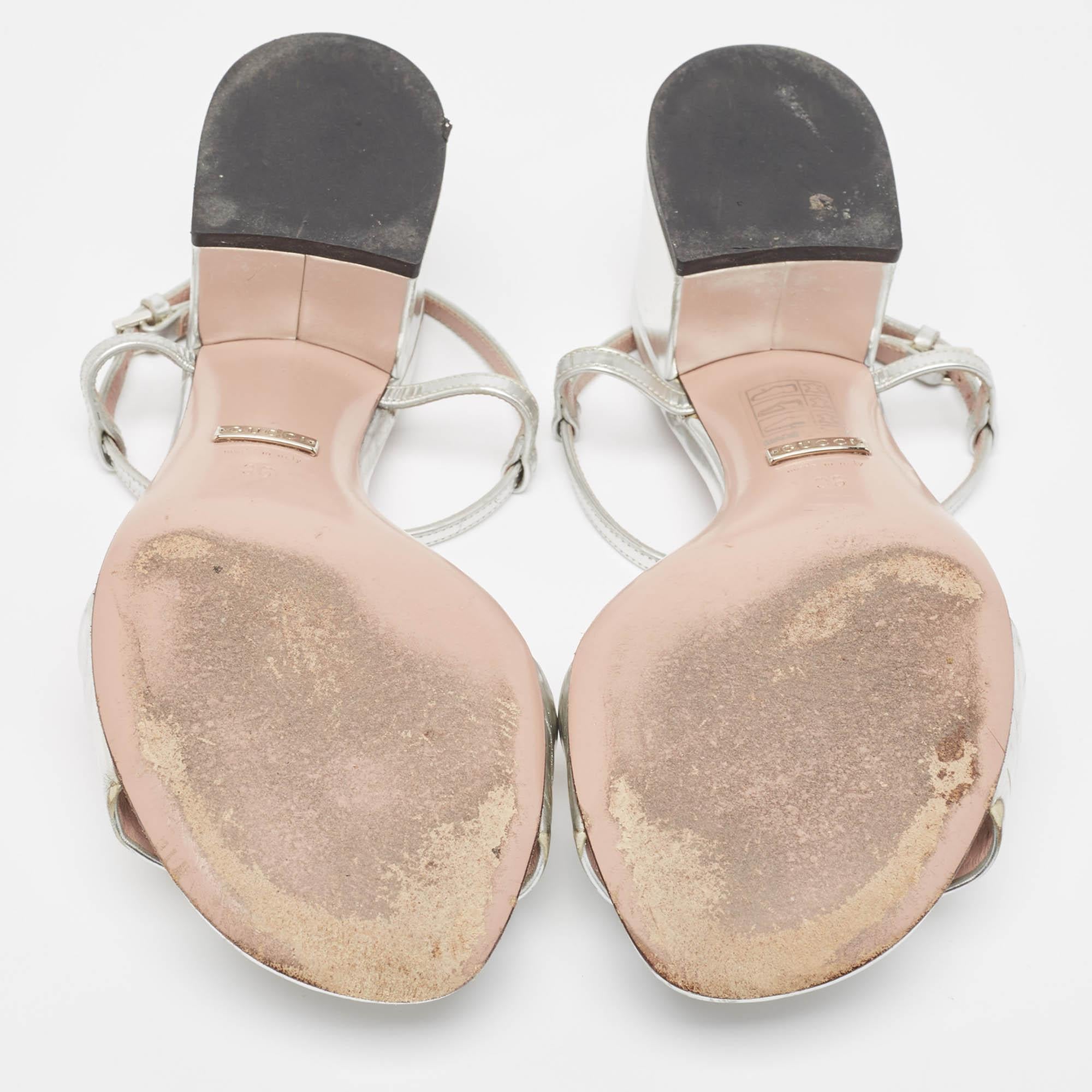 Gucci Silver Metallic Leather Horsebit Detail T-Strap Sandals Size 36 2
