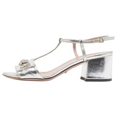 Gucci Silver Metallic Leather Horsebit Detail T-Strap Sandals Size 36