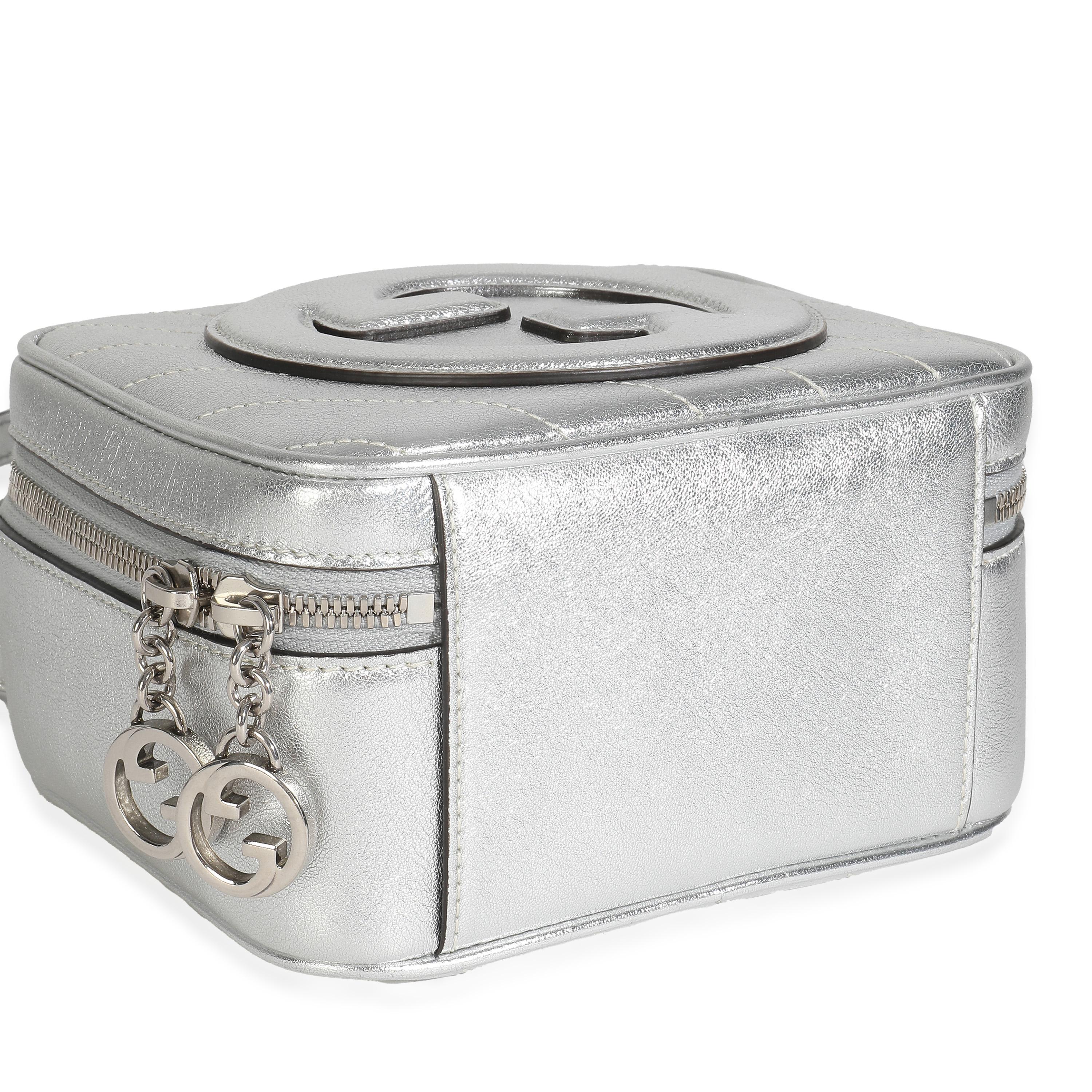 Gucci Silver Metallic Sakai Be Green Calfskin Diagonal Stitch by Greene Greene Top Hand en vente 1