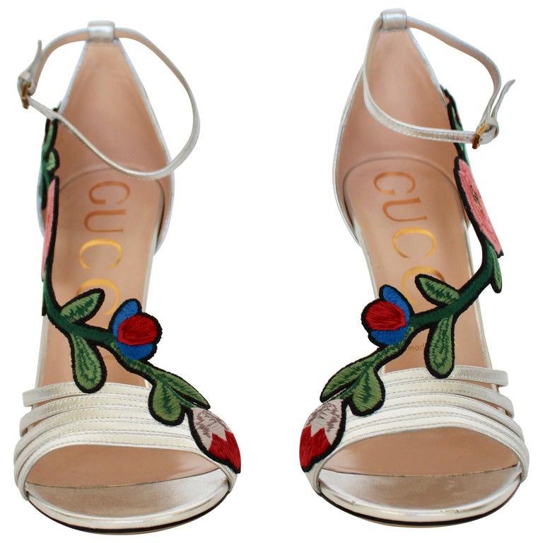Gucci Silver Ophelia Floral Embroidered Sandals For Sale at 1stDibs
