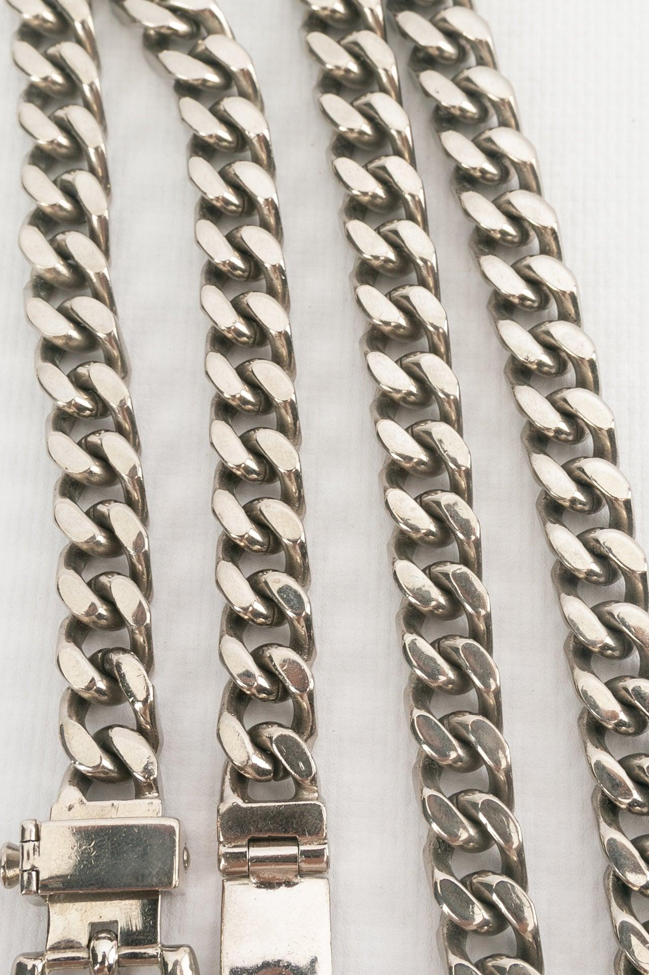 Gucci Silver-Plated Brooch Chain Belt In Excellent Condition In SAINT-OUEN-SUR-SEINE, FR