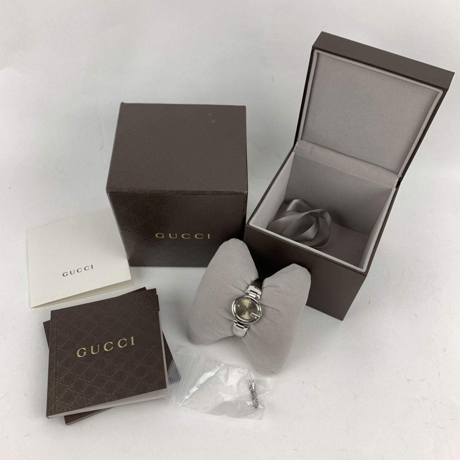 Gucci Silver Stainless Steel Diamond 134.5 Wrist Watch Silver Dial In Excellent Condition In Rome, Rome