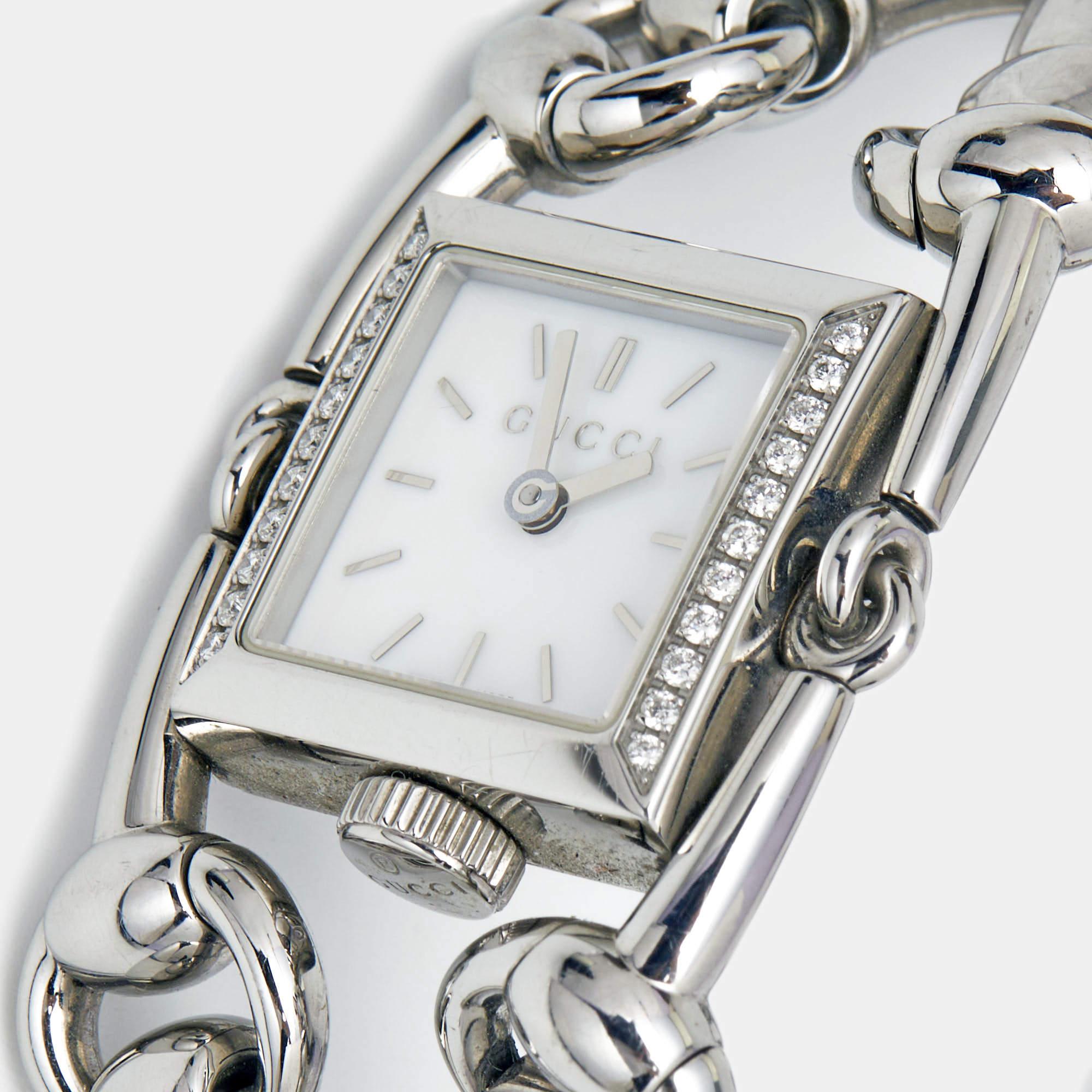 Gucci Silver Stainless Steel Diamonds Signoria YA116505 Women's Wristwatch 20 mm In Good Condition In Dubai, Al Qouz 2