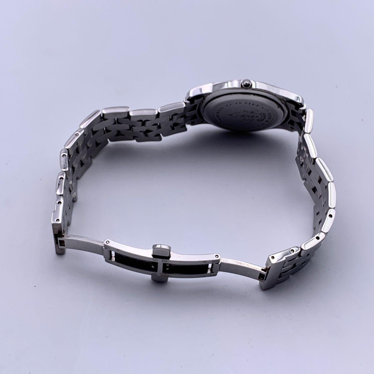Gucci Silver Stainless Steel Mod 5500 M Wrist Watch Quartz Black Dial 3