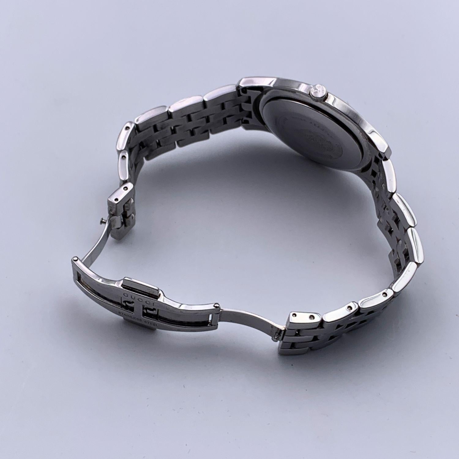 Women's or Men's Gucci Silver Stainless Steel Mod 5500 XL Wrist Watch Black Dial