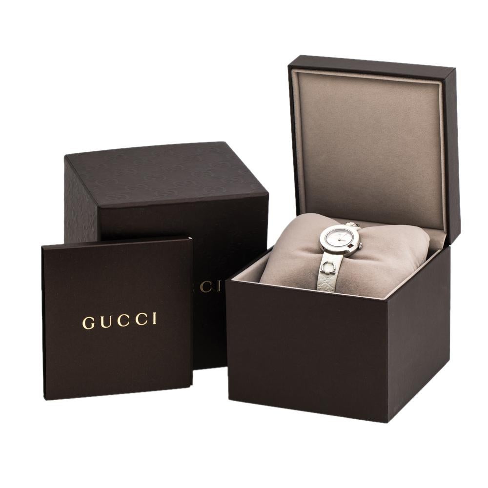 Gucci Silver Stainless Steel U-Play 129.5 Women's Wristwatch 27 mm For Sale 1