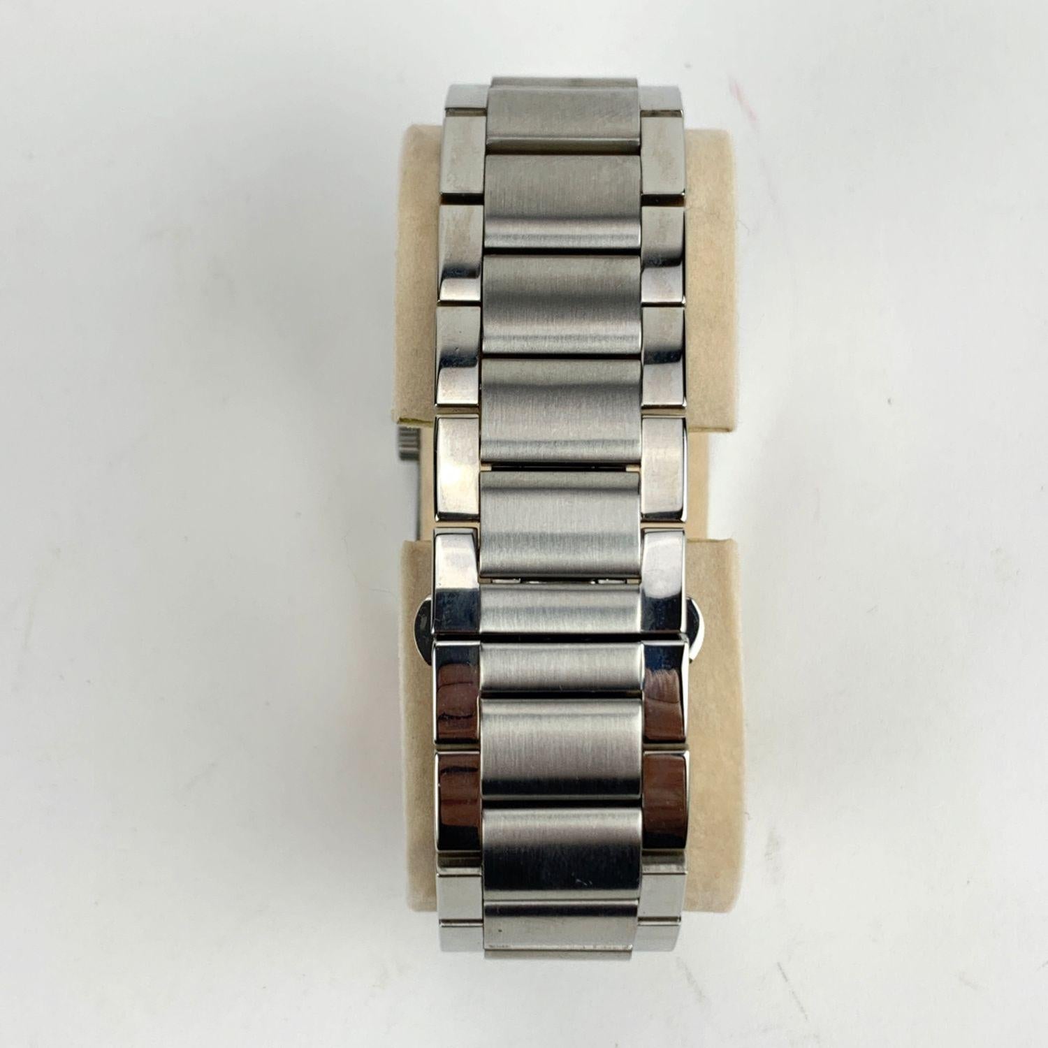 Women's Gucci Silver Stainless Steel Wrist Watch Mod 7700 M Black Dial