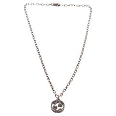 Gucci Silver-Tone Interlocking GG Necklace Features a Silver-Tone Hardware