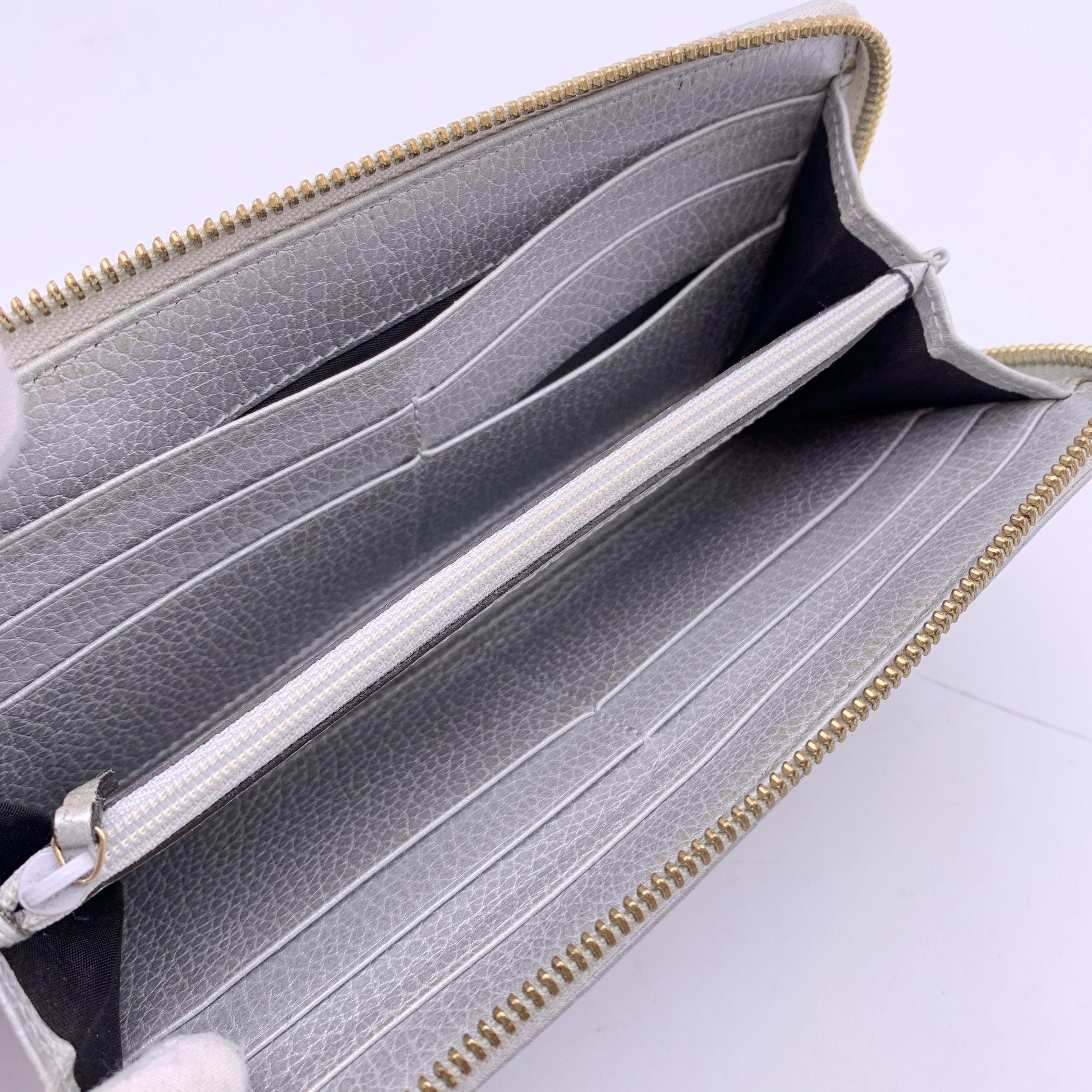 Women's Gucci Silver Tone Leather Continental Zip Wallet Coin Purse For Sale