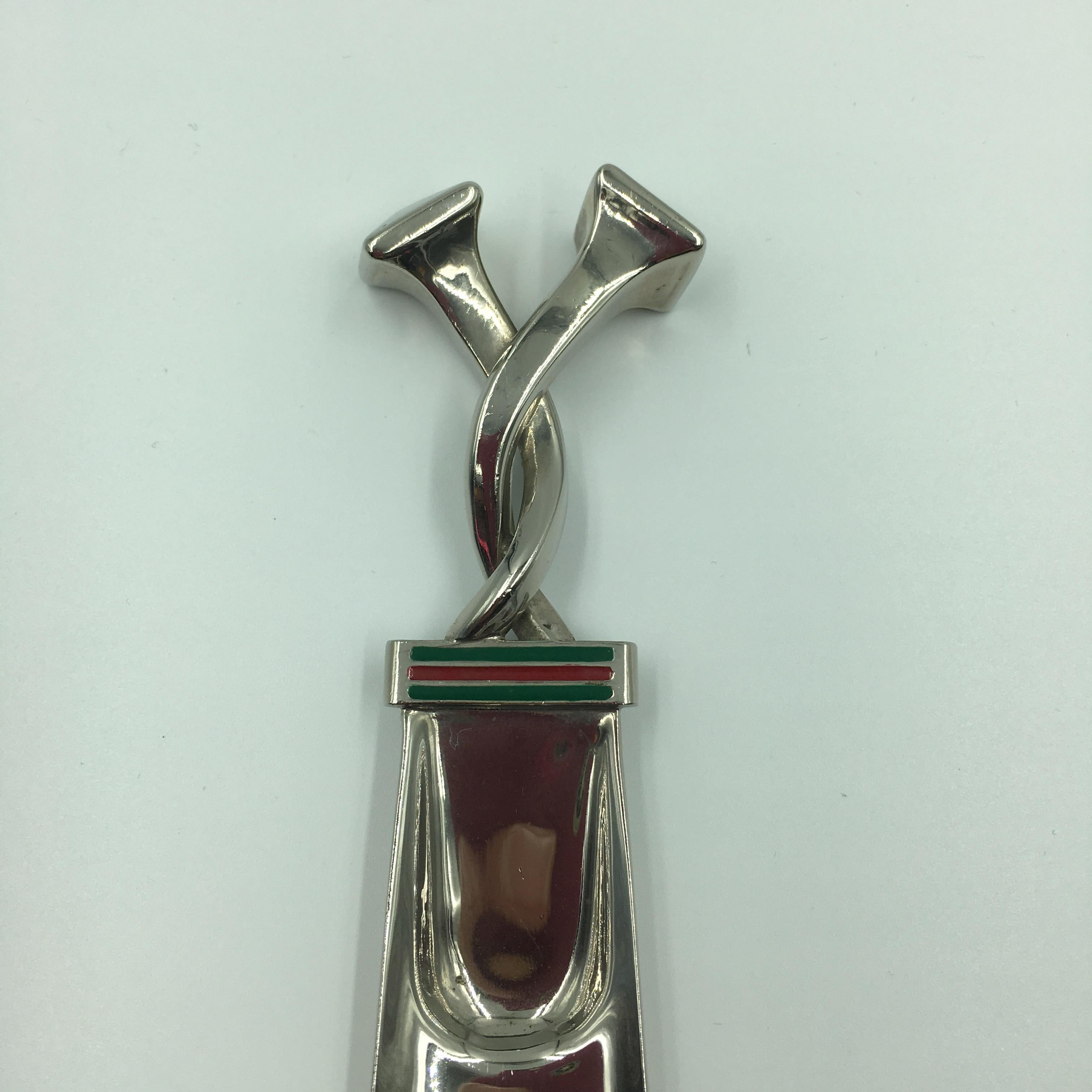 Gucci Shoehorn Silver Tone with Red and Green Classic Enamel Stripe In Good Condition For Sale In Los Angeles, CA
