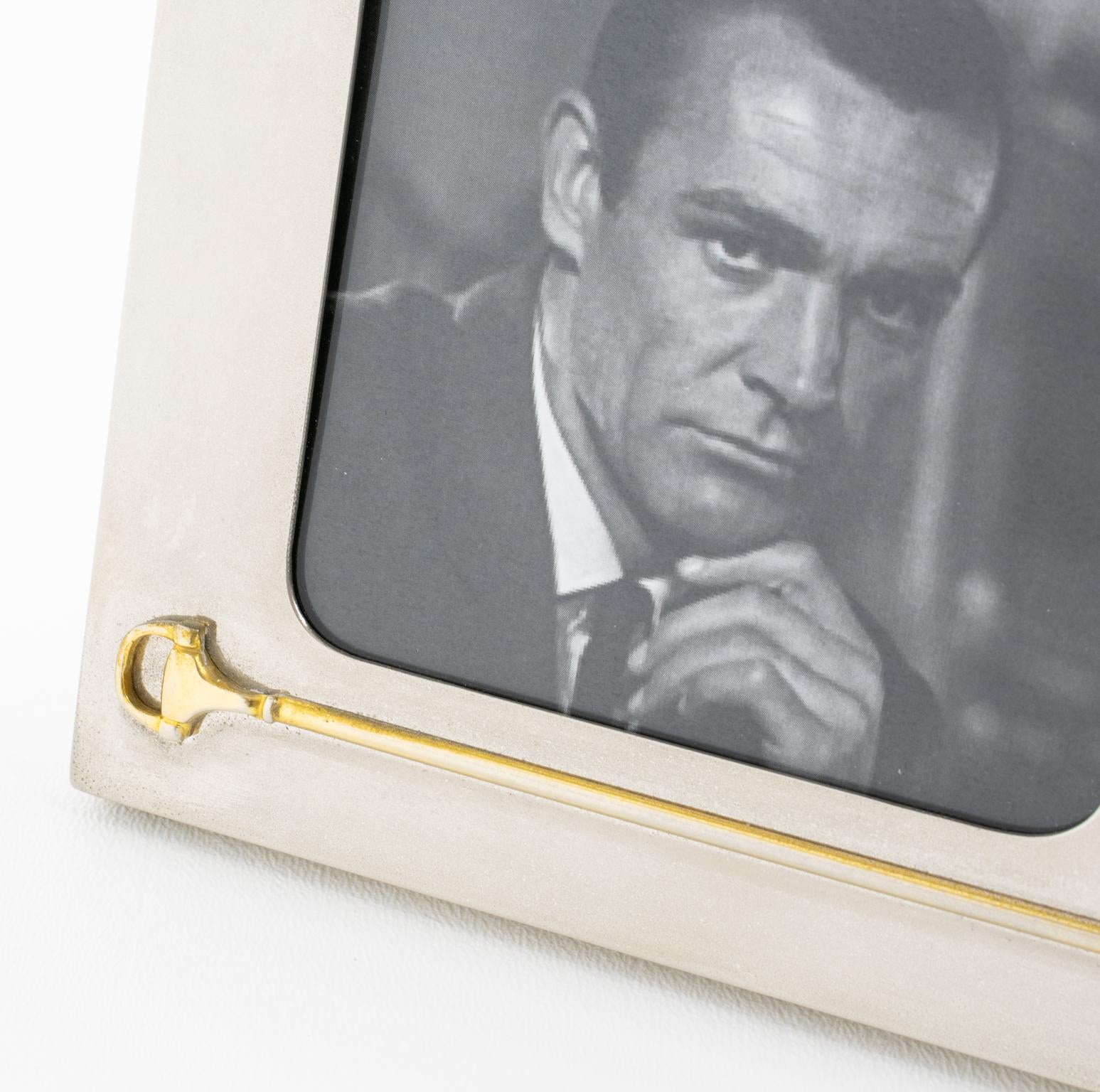 Cadre carré argenté et doré de Gucci, vers 1970 en vente 1