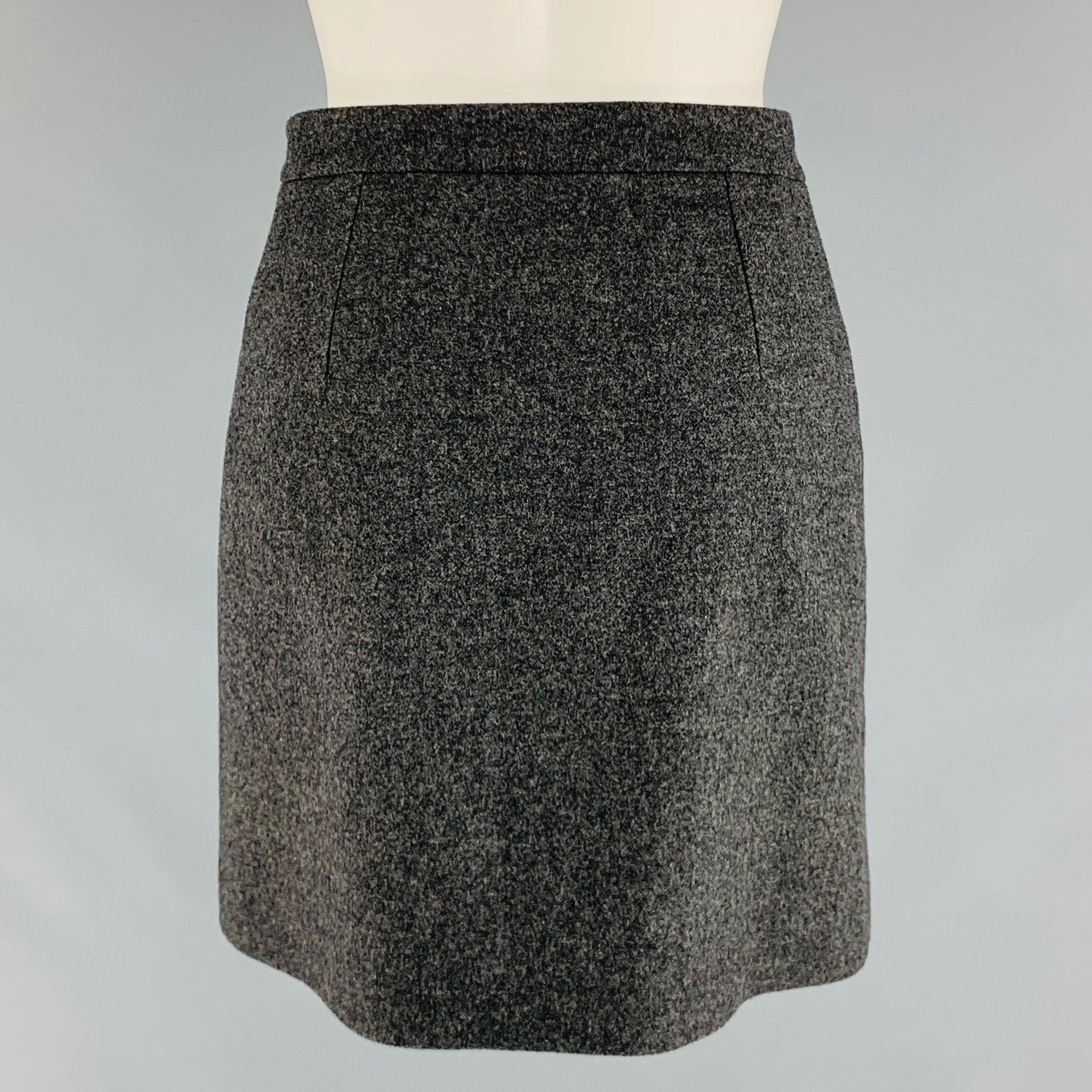 GUCCI Size 0 Grey Wool Cashmere A-Line Mini Skirt In Excellent Condition For Sale In San Francisco, CA