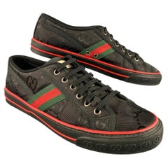 GUCCI Size 10 Black Red & Green Monogram Low Top Sneakers