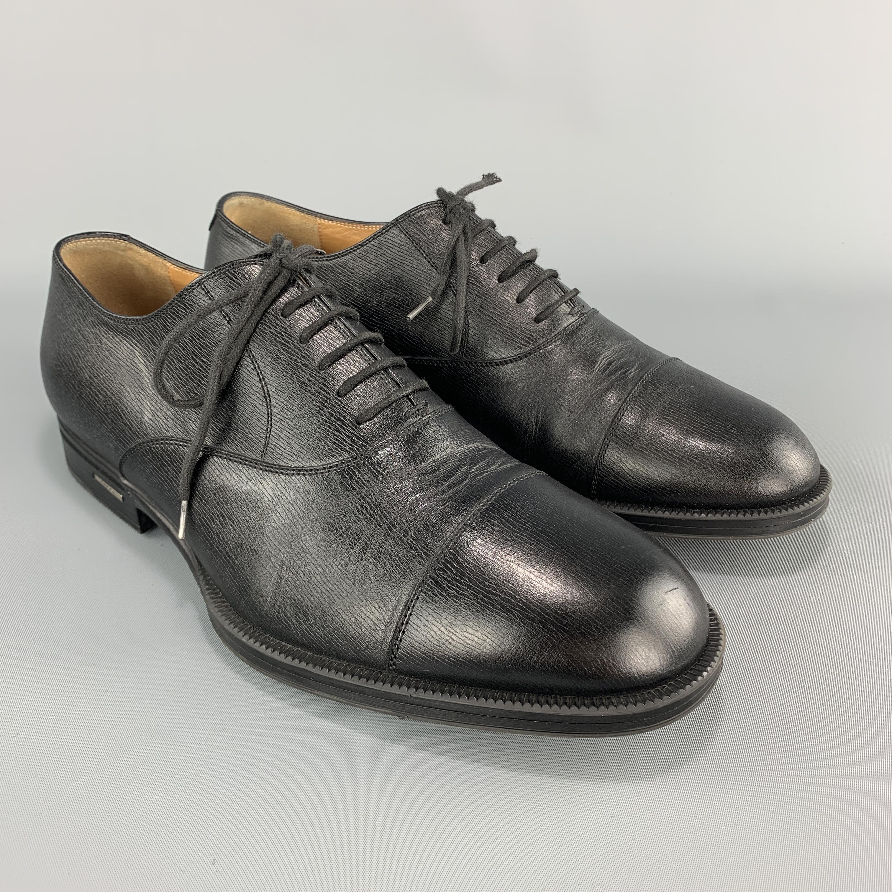 GUCCI Size 10 Black Textured Leather Toe Cap Lace Up In Excellent Condition In San Francisco, CA