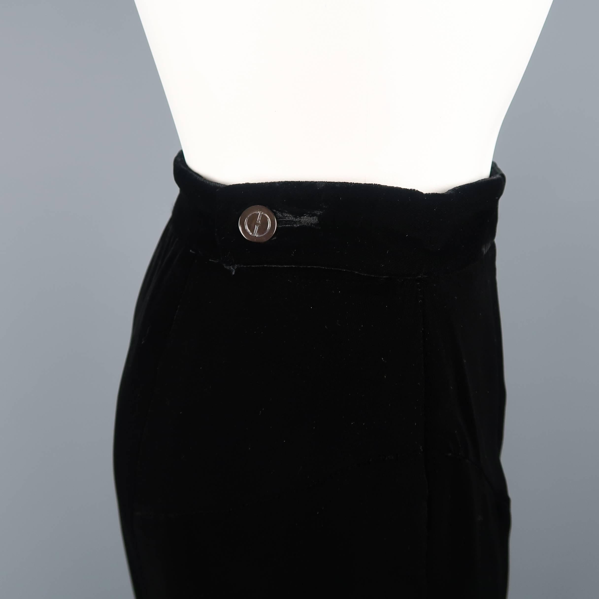 Gucci Black Velvet Side Tab Pencil Skirt In Good Condition In San Francisco, CA