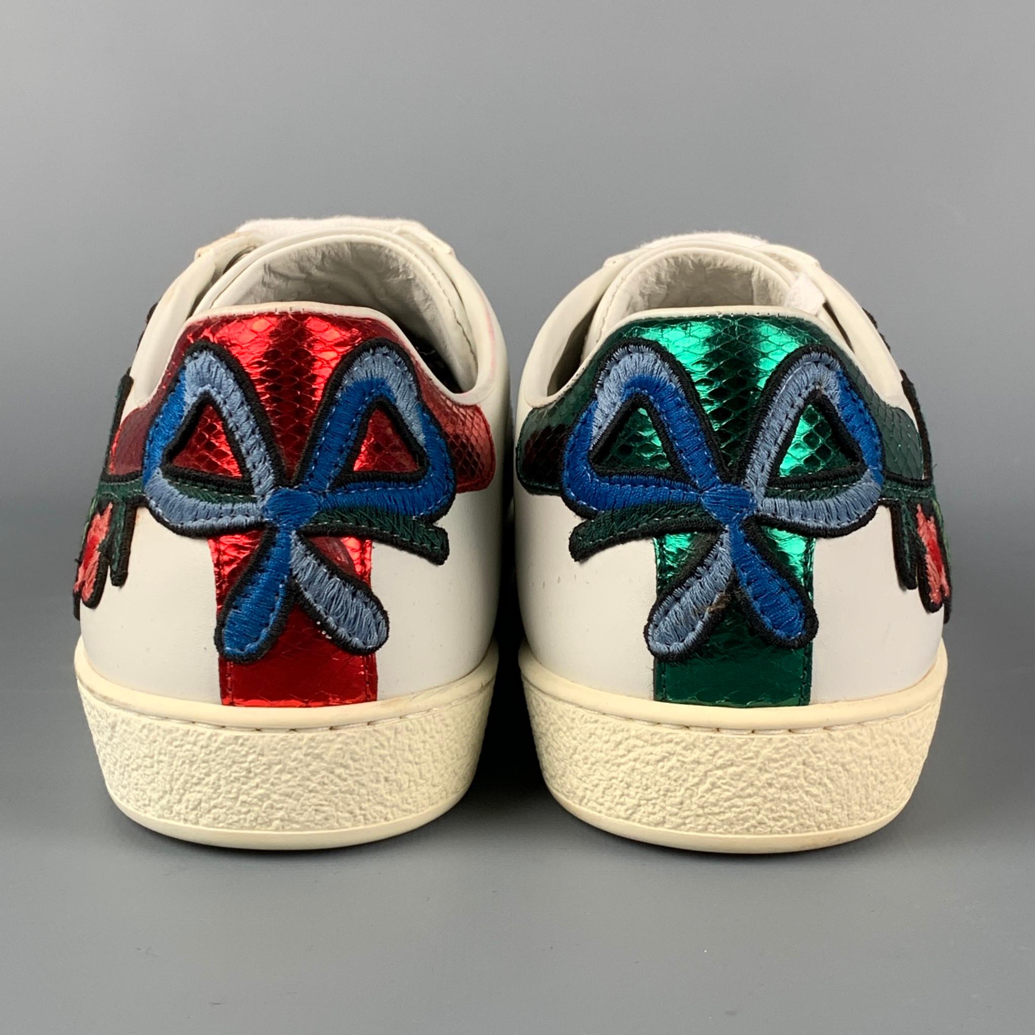 Beige GUCCI Size 10 Multi-Color Leather Embroidered Low Top Sneakers
