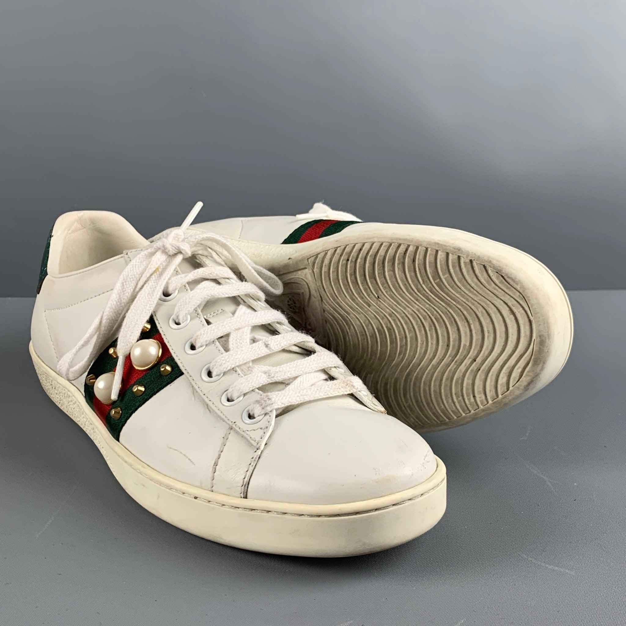 GUCCI Size 10 White Green & Red Leather Ribbon Low Top Sneakers For Sale 1