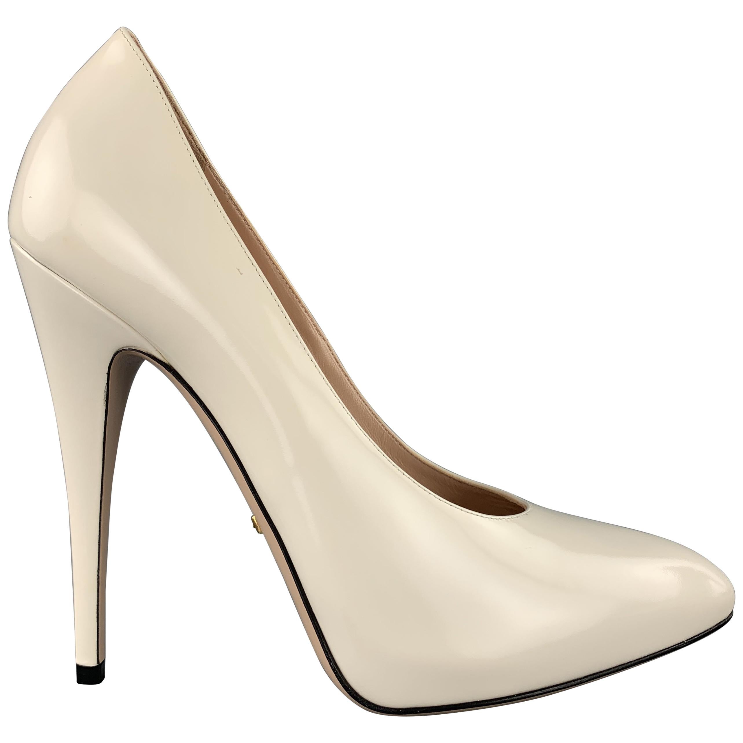 white pumps size 10