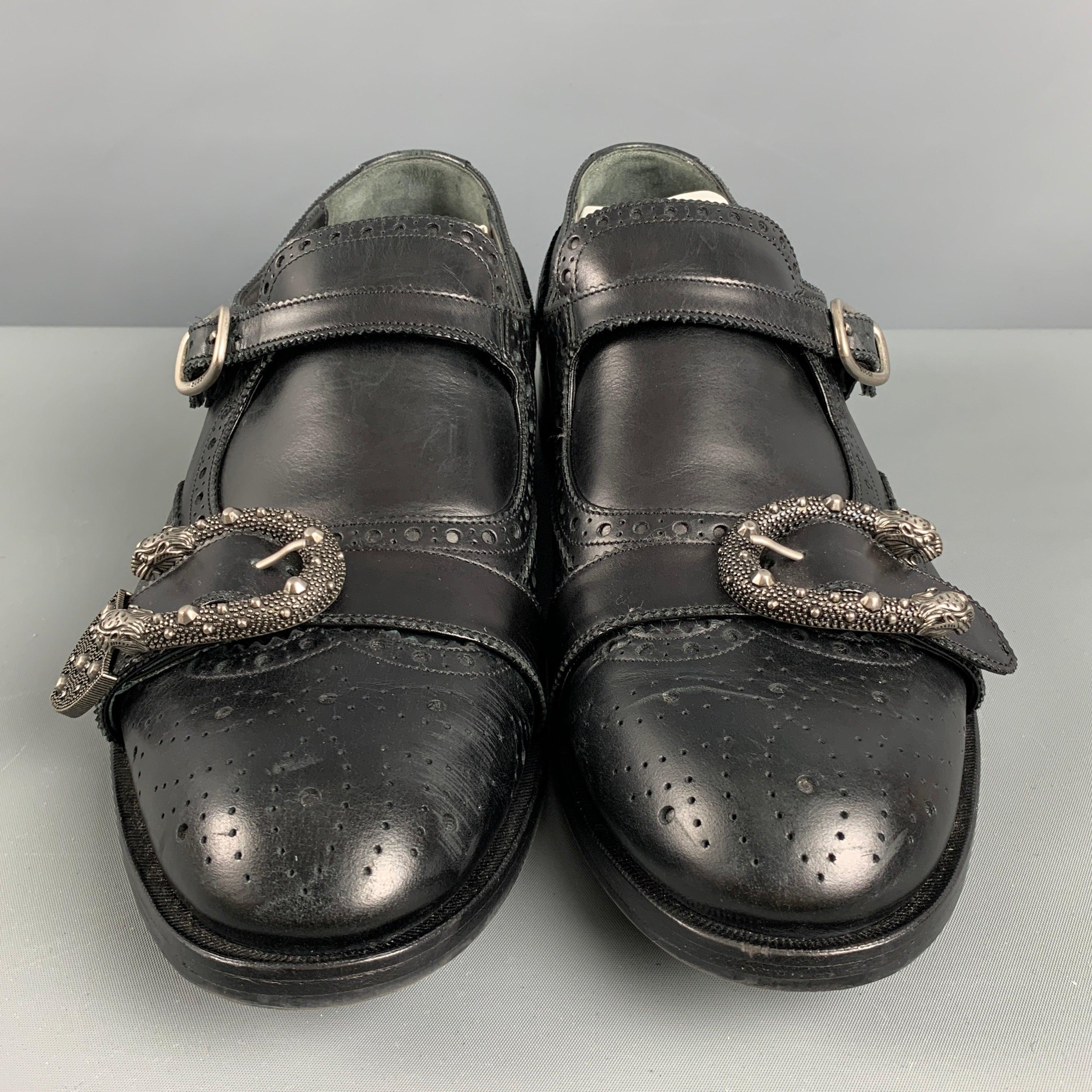 Gucci Size 11.5 Black Wingtip Leather Double Monk Strap Loafers Pour hommes en vente