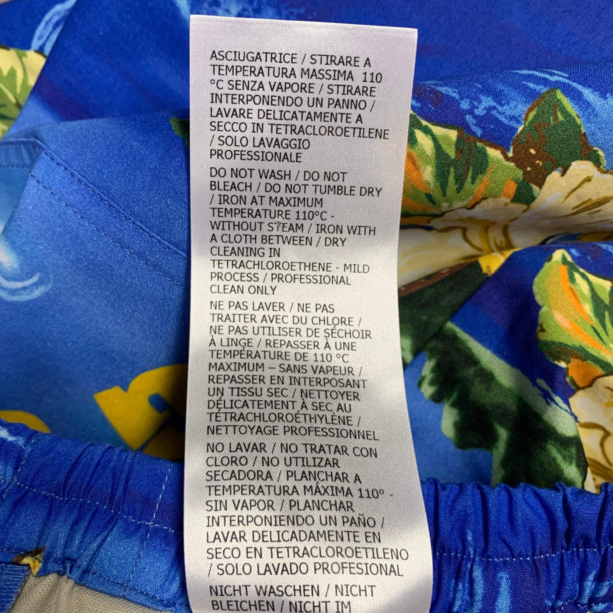 GUCCI Size 30 Blue Yellow Hawaiian Cotton Bermuda Shorts For Sale 1