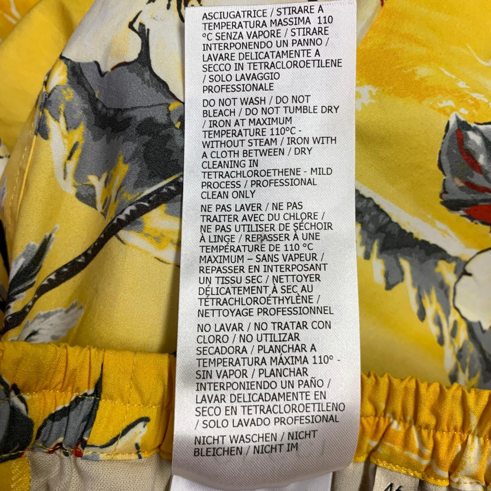De los hombres Bermudas hawaianas de algodón multicolor amarillo GUCCI talla 30 en venta
