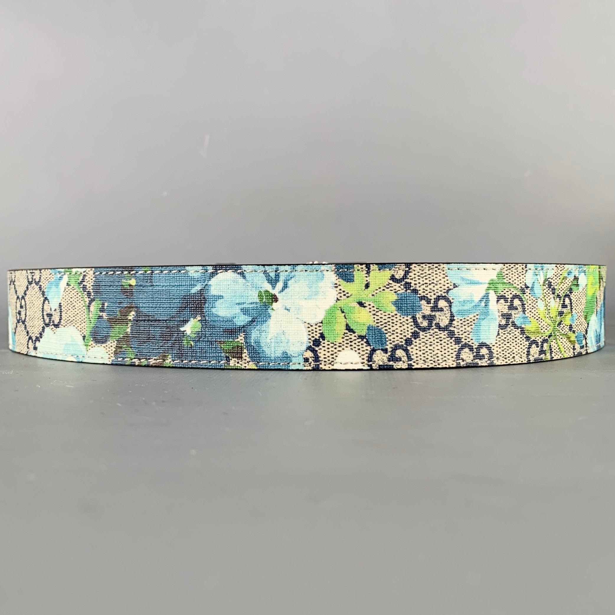 GUCCI Size 34 Blue Grey Floral Canvas Belt In Good Condition For Sale In San Francisco, CA