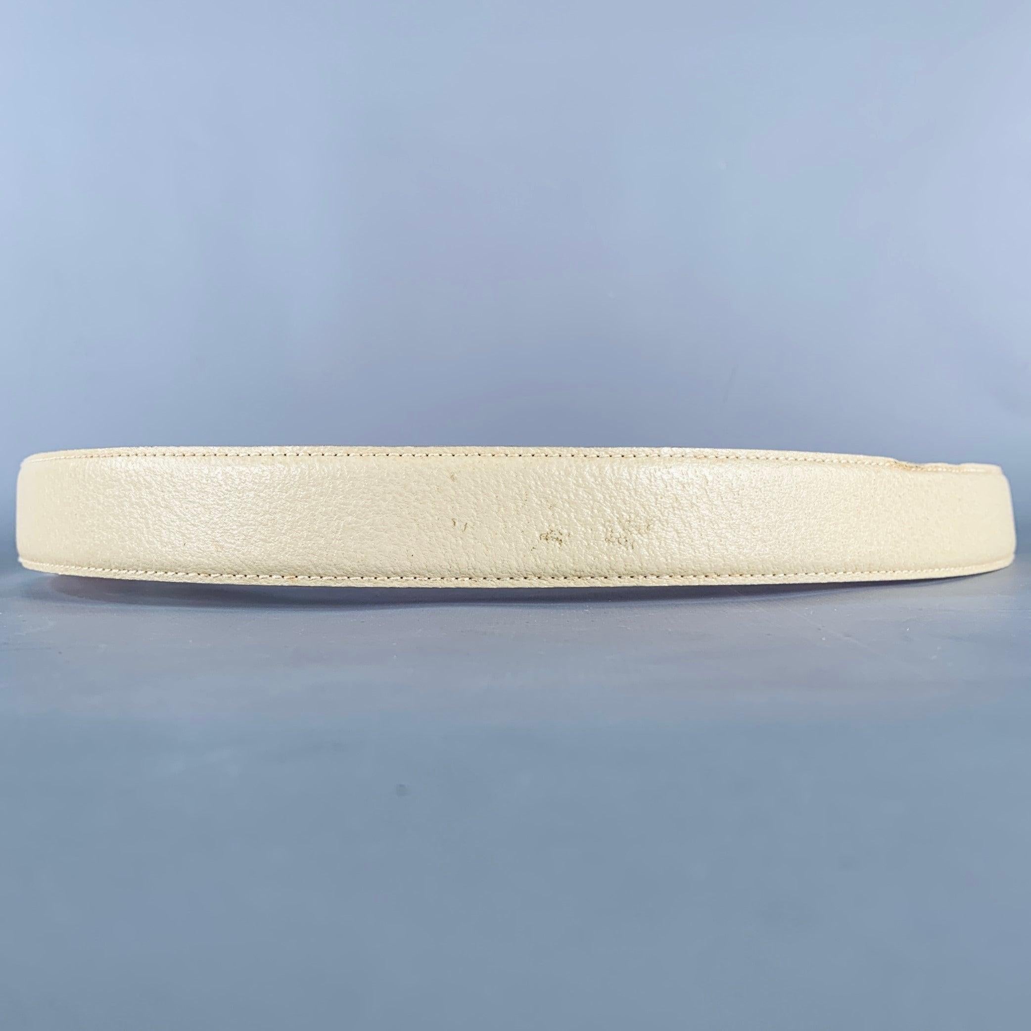 GUCCI Size 36 Beige Silver Leather Belt For Sale 1