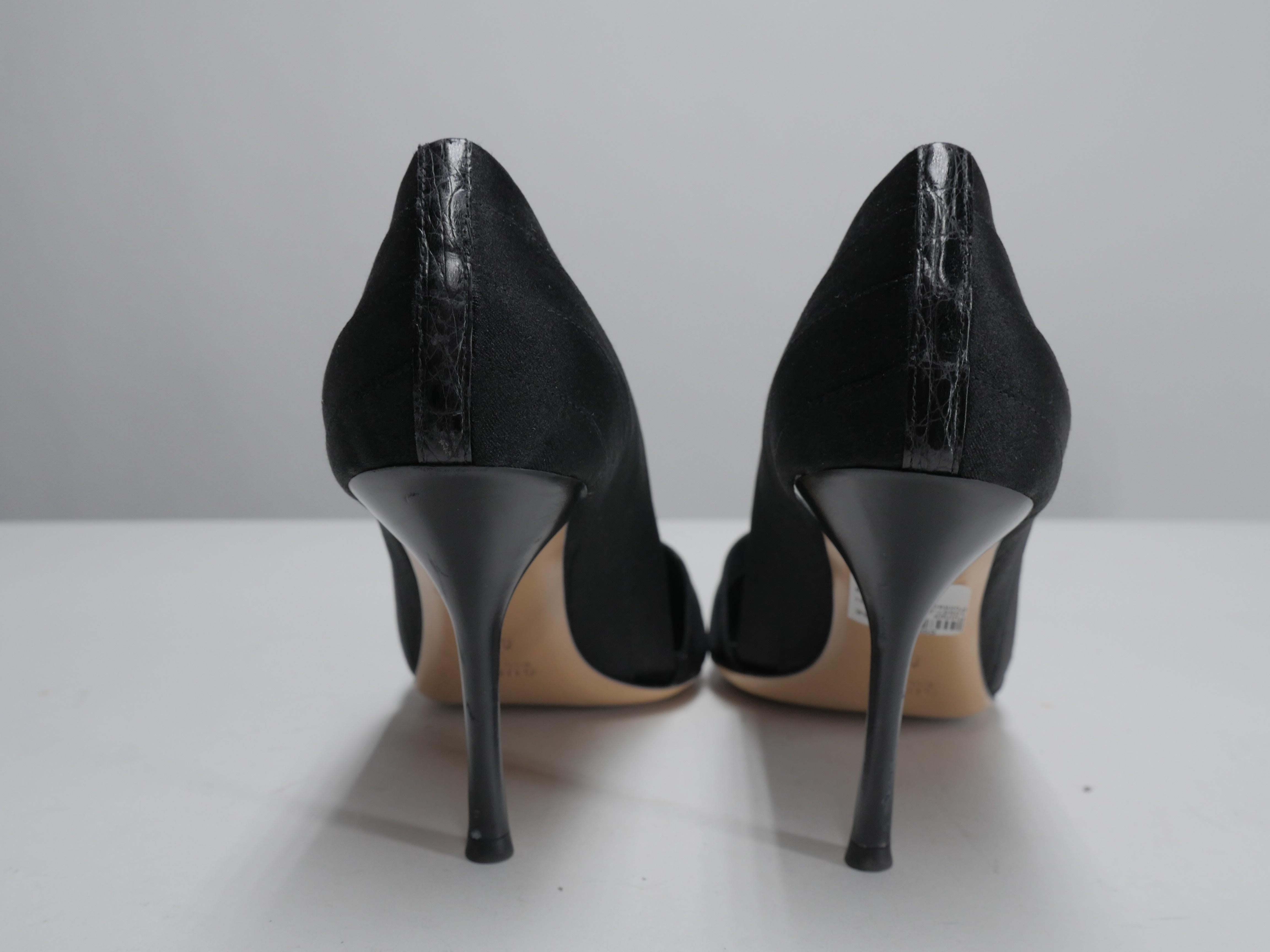 Gucci Size 38 Black Satin Pointed Toe Pumps 1