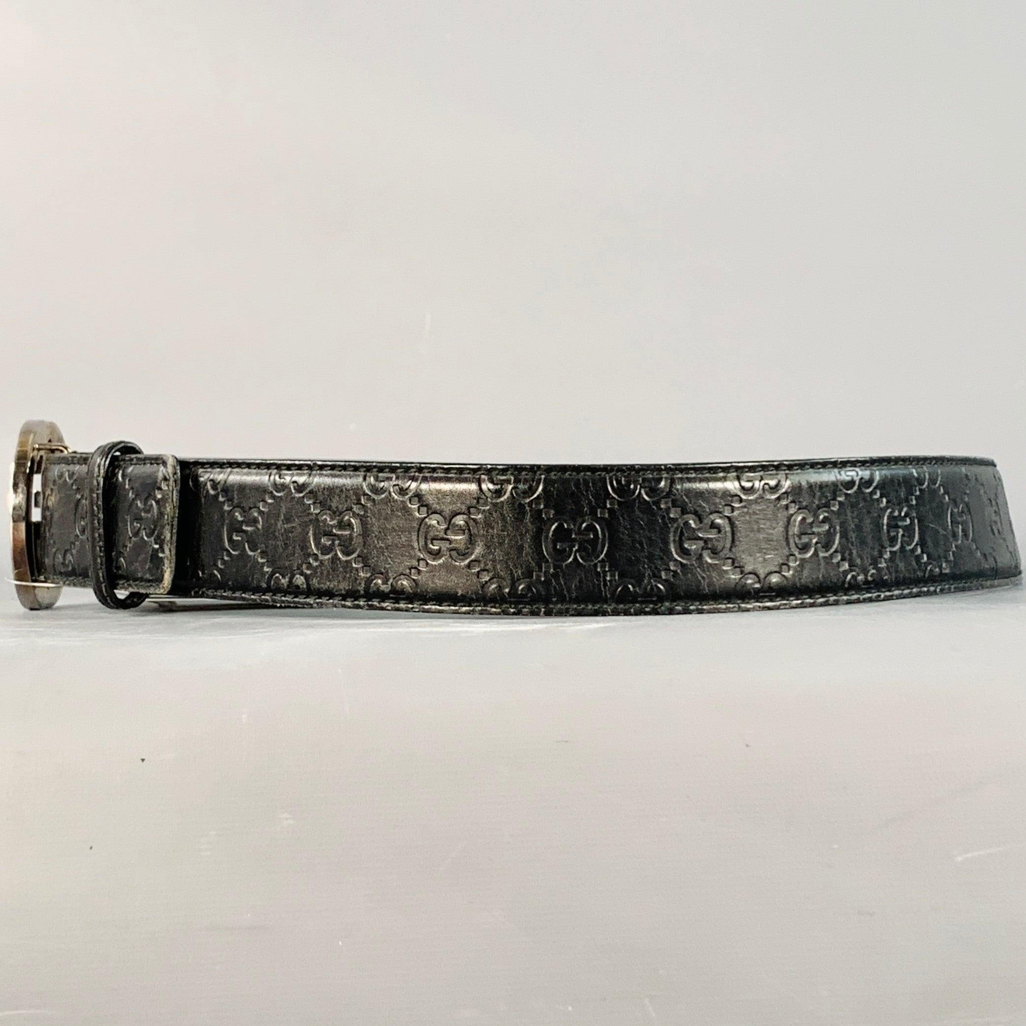 Uomo Gucci Taglia 38 Cintura in pelle nera Monogram GG con fibbia in vendita