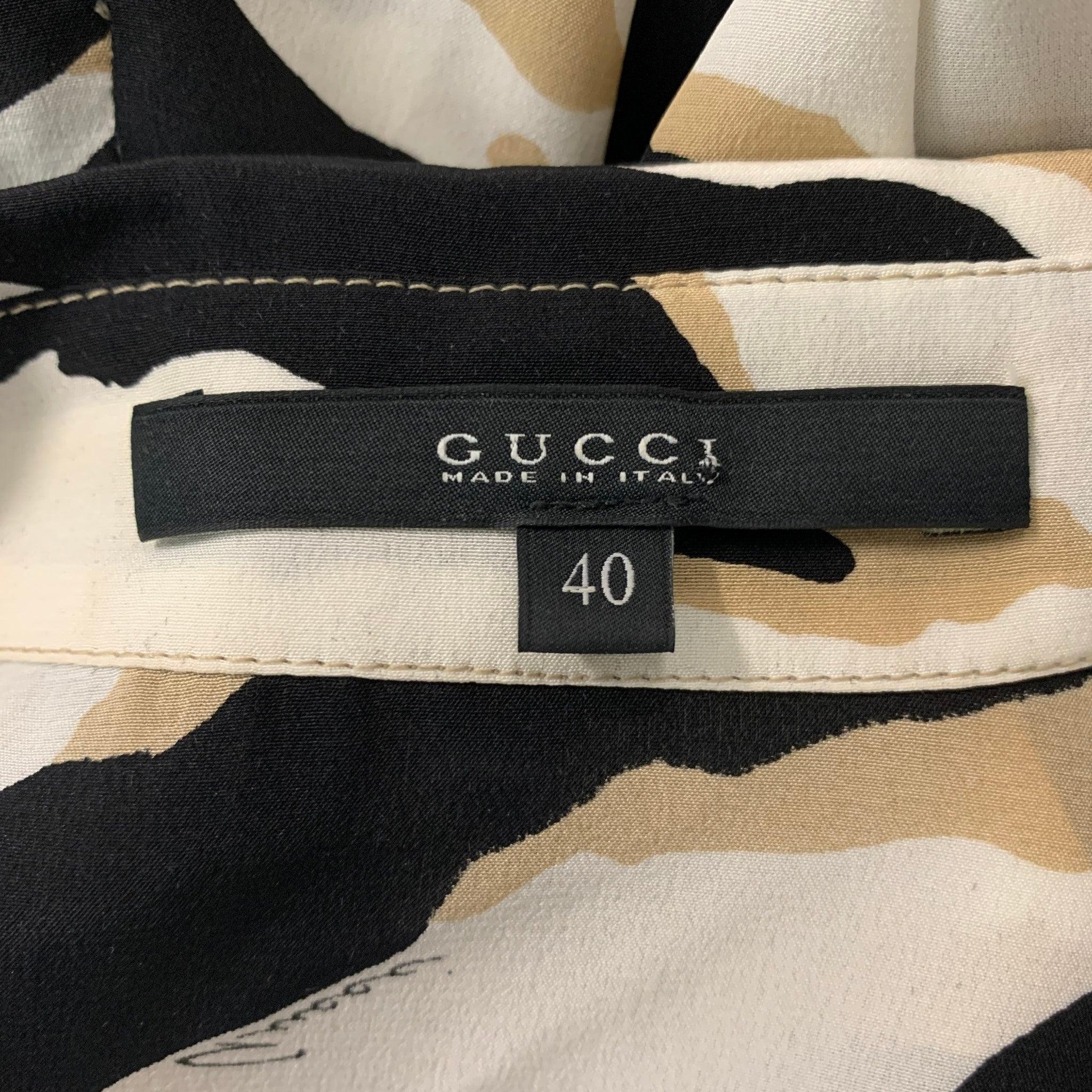 GUCCI Size 4 Beige Black & White Silk Print Hidden Placket Blouse In Excellent Condition In San Francisco, CA