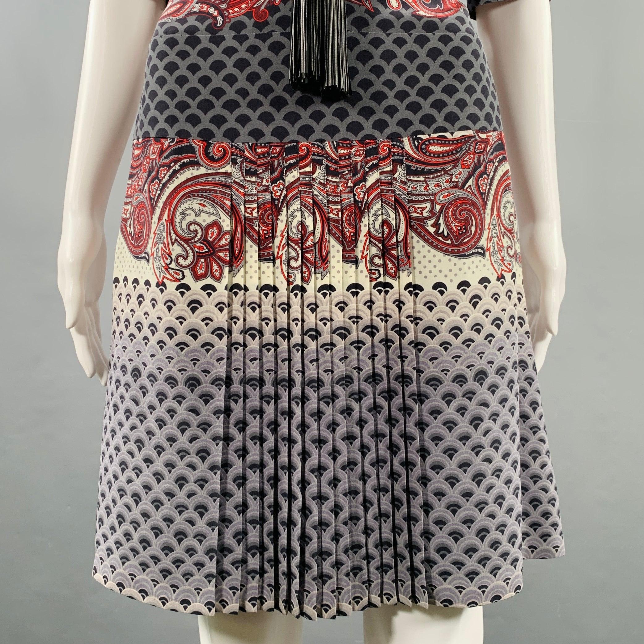 Black GUCCI Size 4 Multi Color Silk Chinoiserie Pleated Dress For Sale