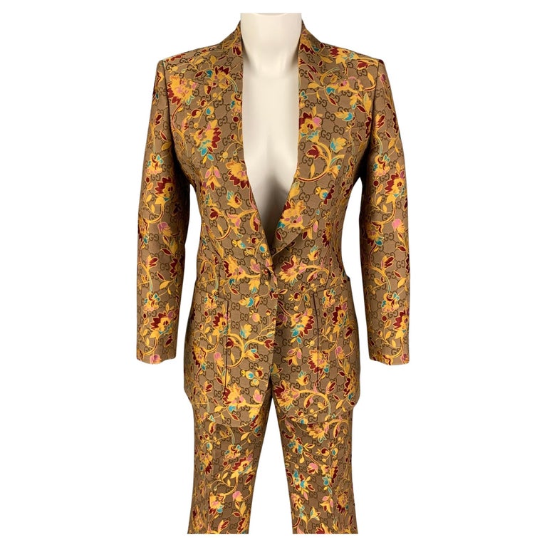 GUCCI Size 4 Tan Gold Brocade Floral Polyester Single Button Trousers Suit  For Sale at 1stDibs