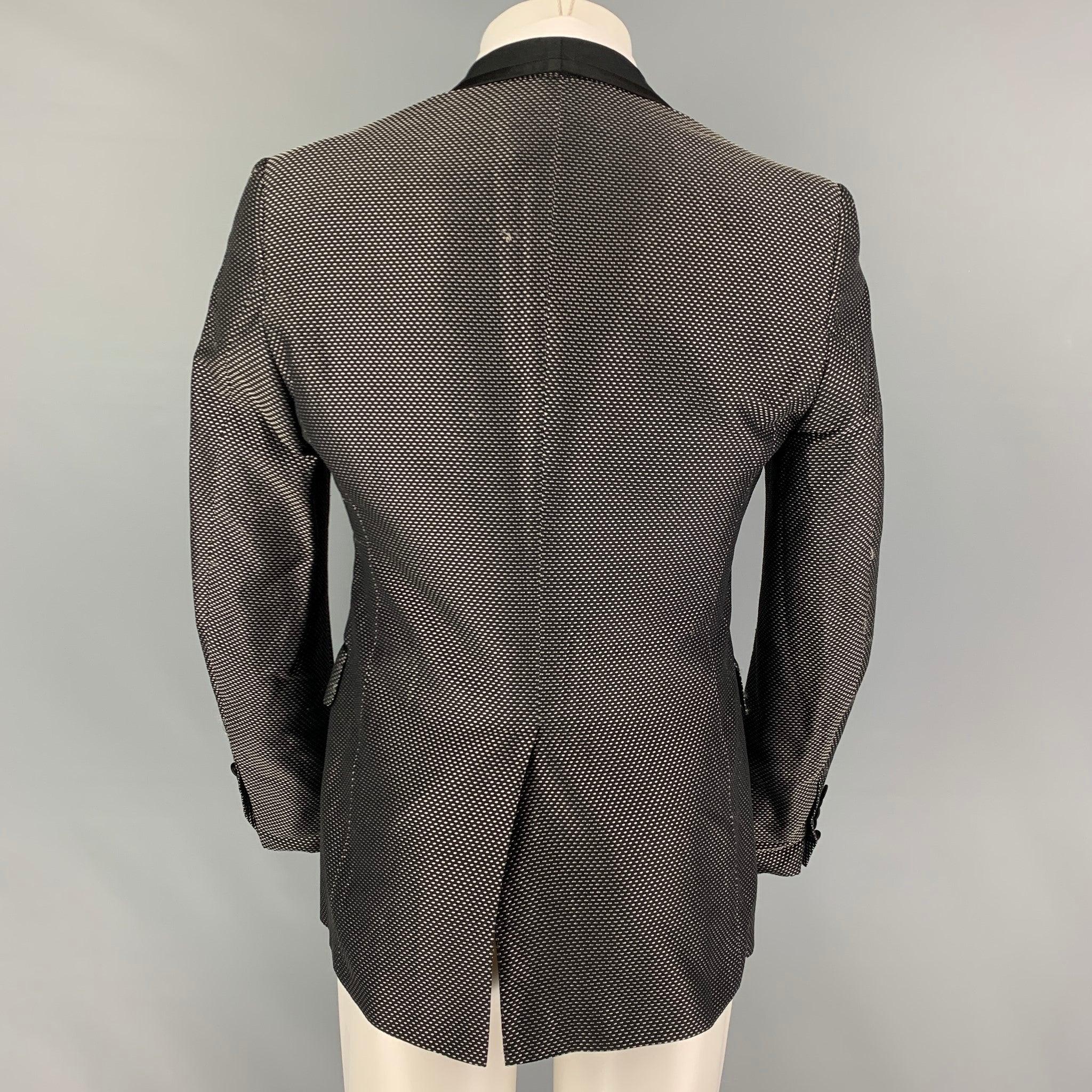 GUCCI Size 40 Grey Black Textured Rayon Blend Shawl Collar Sport Coat In Good Condition In San Francisco, CA