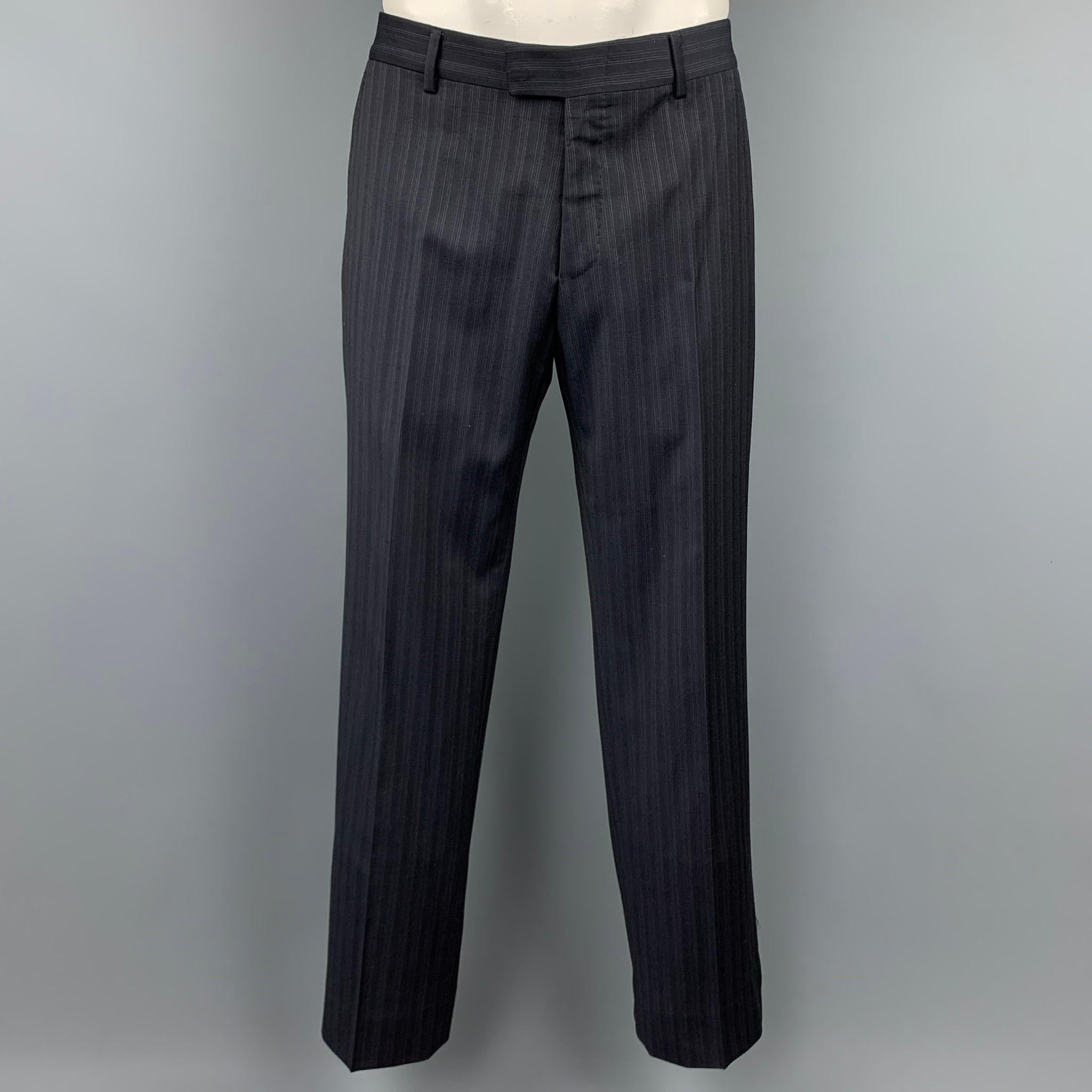 GUCCI Size 42 Regular Black Stripe Wool Notch Lapel Suit In Good Condition In San Francisco, CA