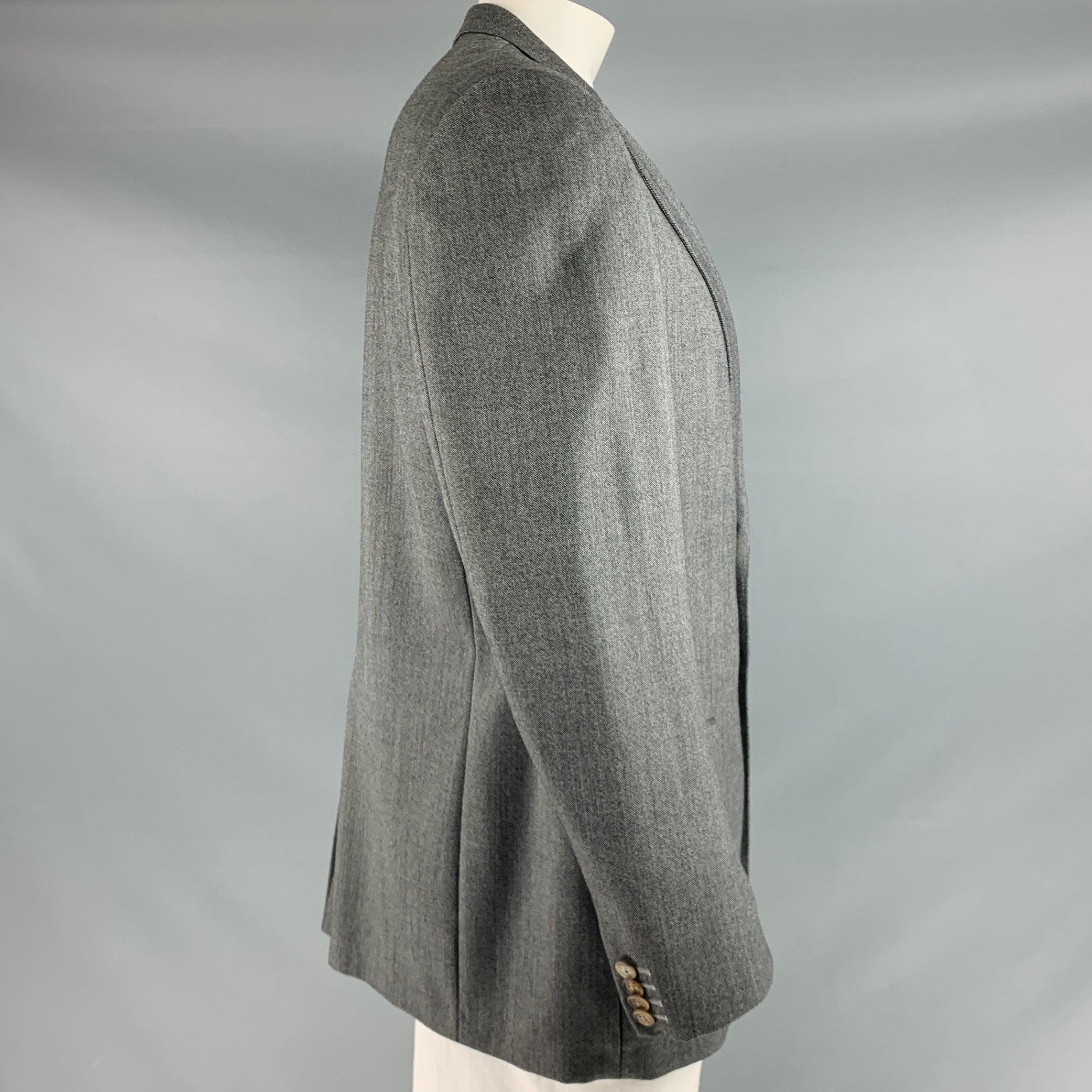 GUCCI Size 44 Black Grey Nailhead Wool Mohair Single Breasted Sport Coat In Excellent Condition For Sale In San Francisco, CA