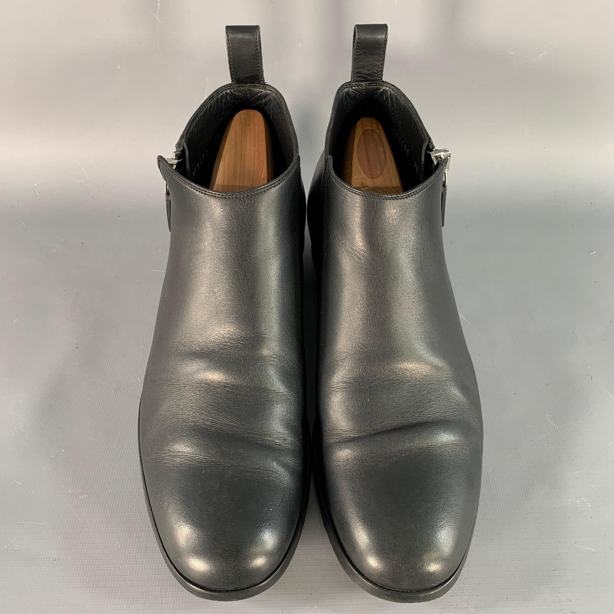 Gucci Size 8 Black Leather Side Zipper Ankle Boots Bon état - En vente à San Francisco, CA