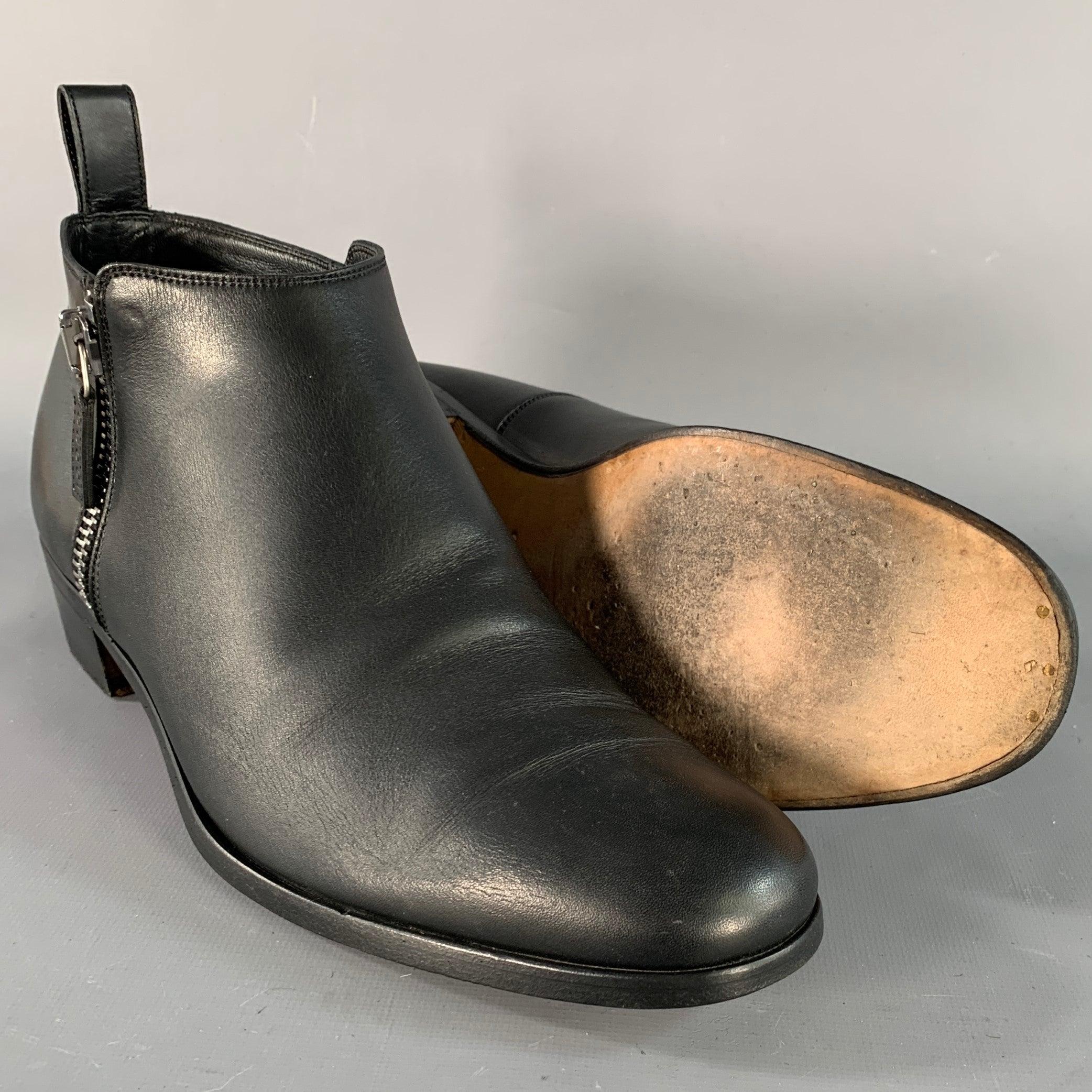 Gucci Size 8 Black Leather Side Zipper Ankle Boots Pour hommes en vente