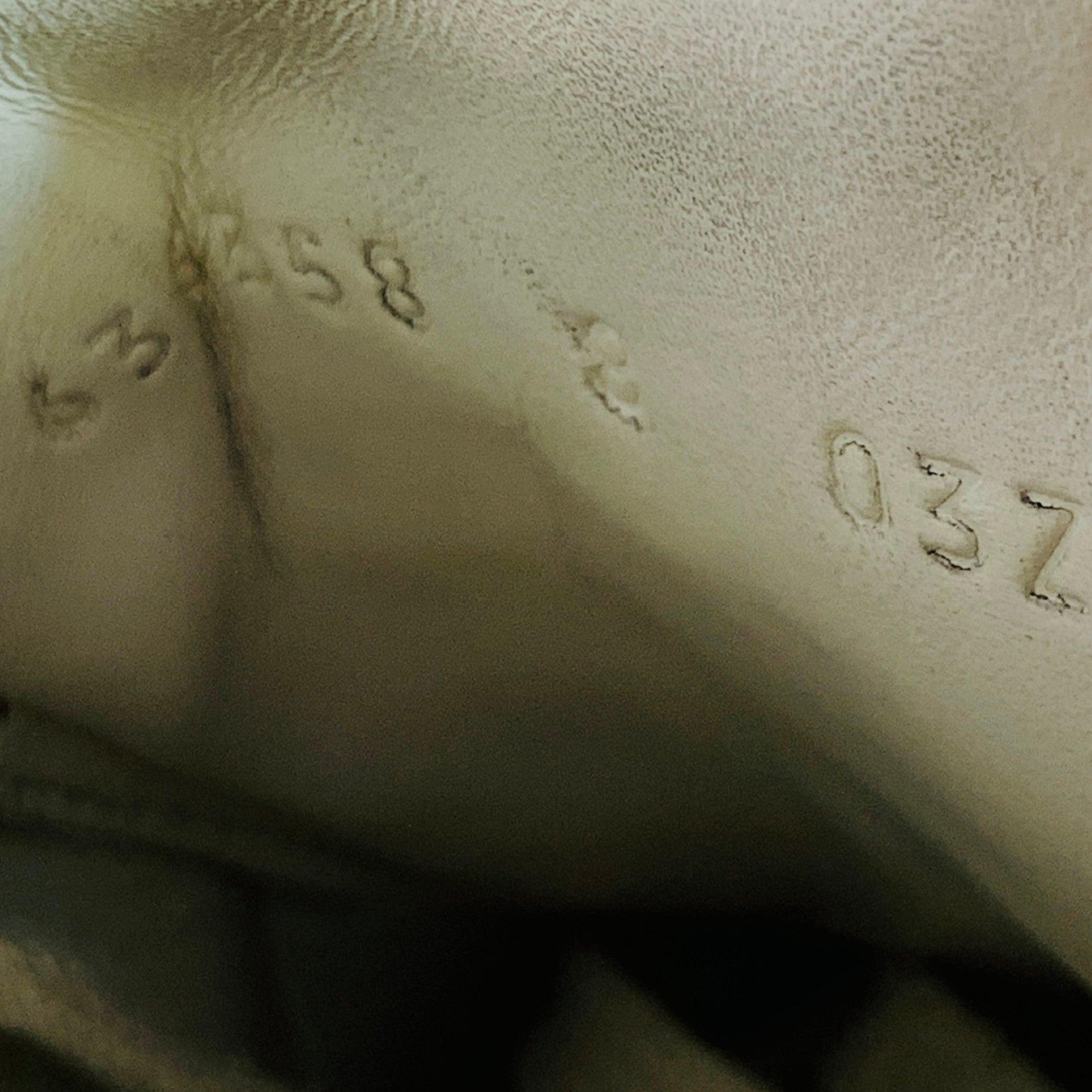 GUCCI Größe 8 Fake/Nicht Braun Multi Farbe Monogram Canvas Low Top Sneakers im Angebot 4