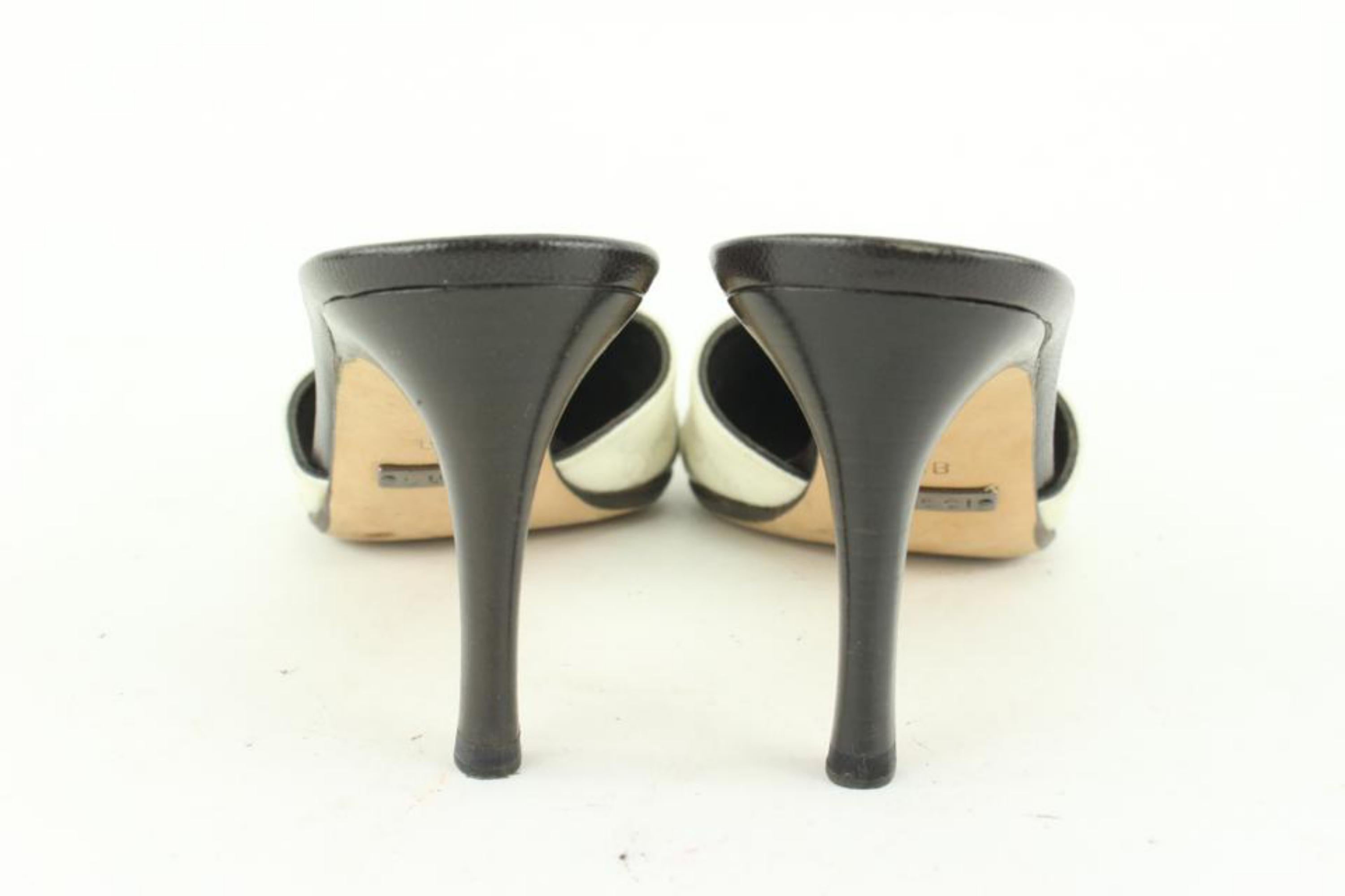 Gucci Size 8.5 White x Brown Mules Heels 110g58 For Sale 1