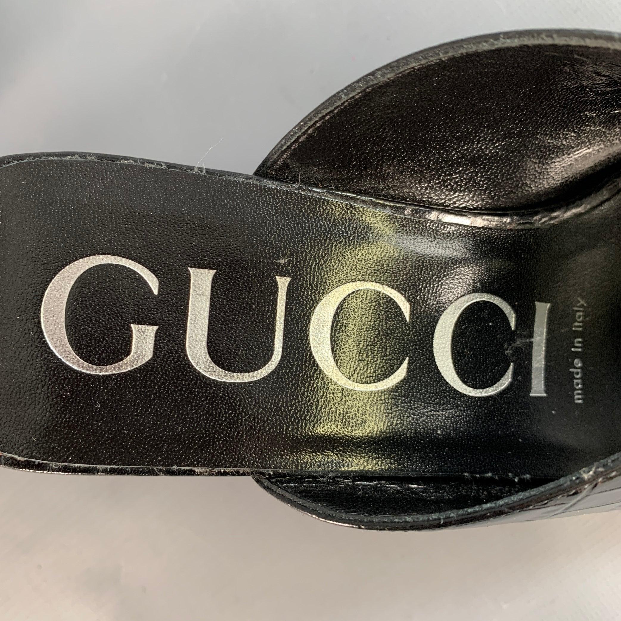 Gucci Size 9.5 Black Croc Embossed Leather Mules Pumps en vente 2