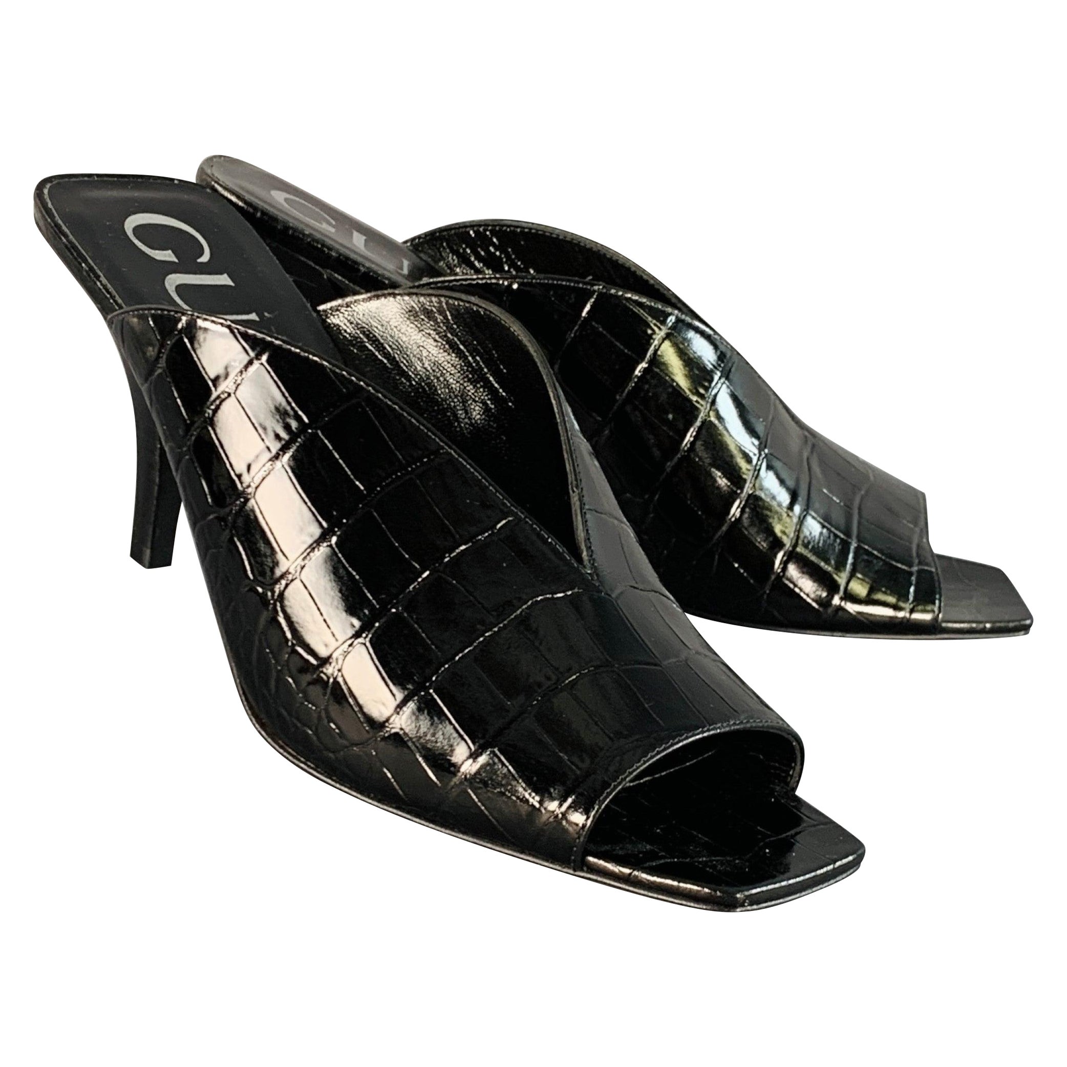 Gucci Size 9.5 Black Croc Embossed Leather Mules Pumps en vente