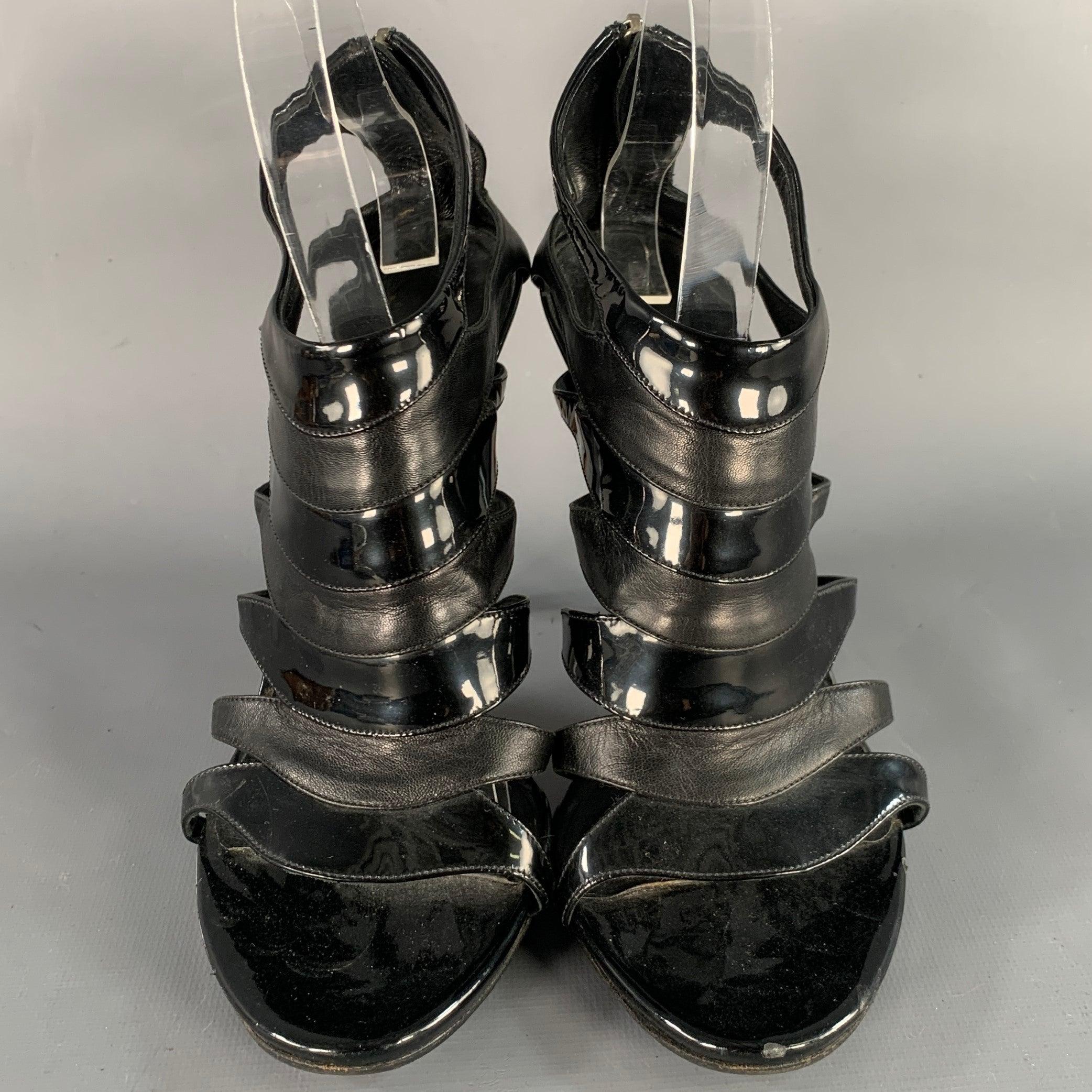 Women's GUCCI Size 9.5 Black Leather Patent Leather Back Zipper Cage Sandals For Sale