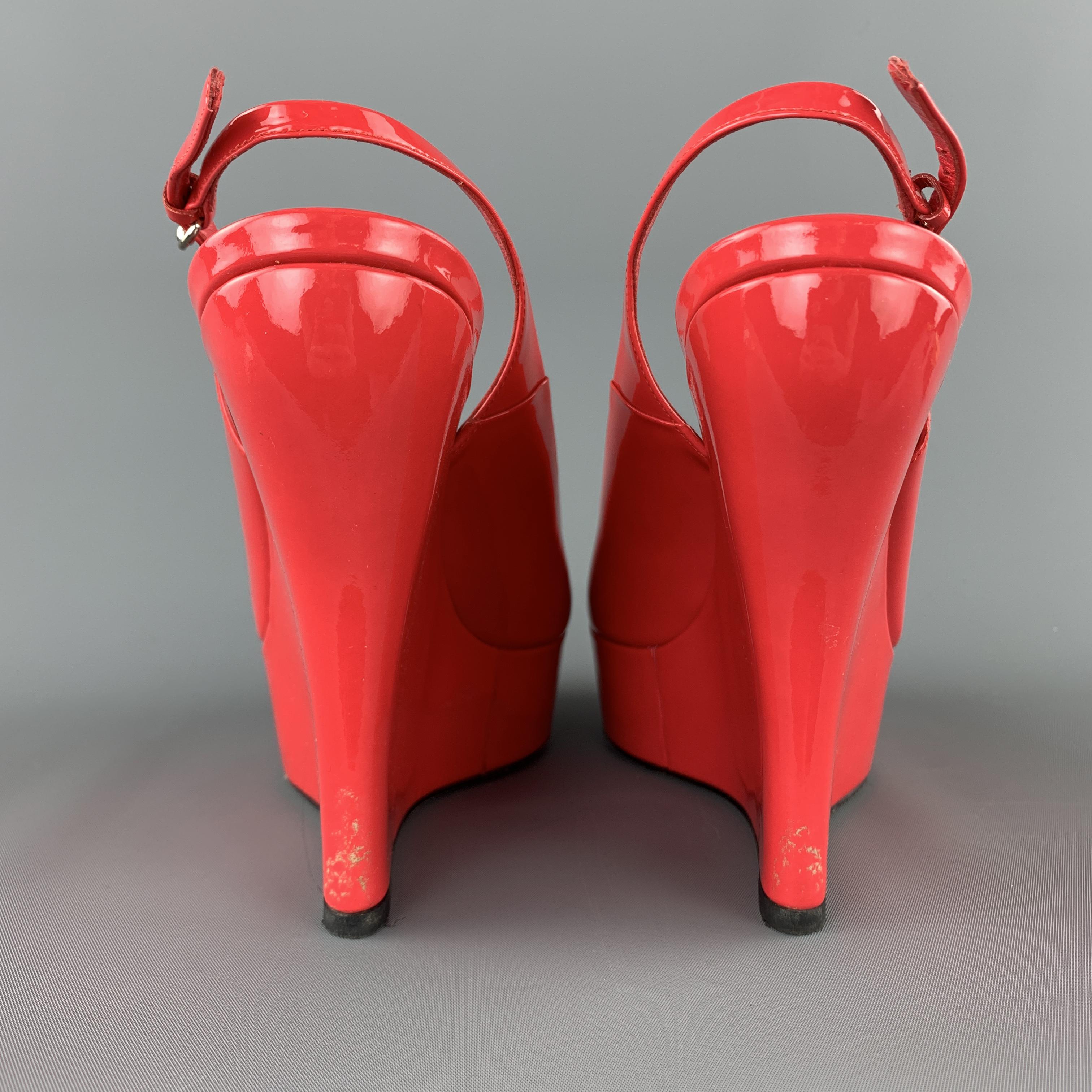 GUCCI Size 9.5 Coral Red Patent Leather Platform Peep Toe Slingback Wedges In Good Condition In San Francisco, CA