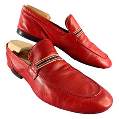 GUCCI Size 9.5 Red Solid Leather Slip On Loafers