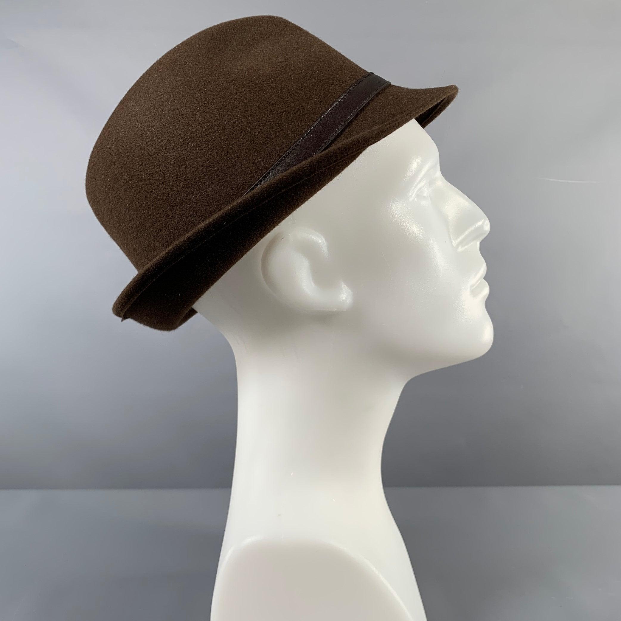 Grigio Cappelli I.L.A. di Gucci taglia L, coniglio marrone in vendita