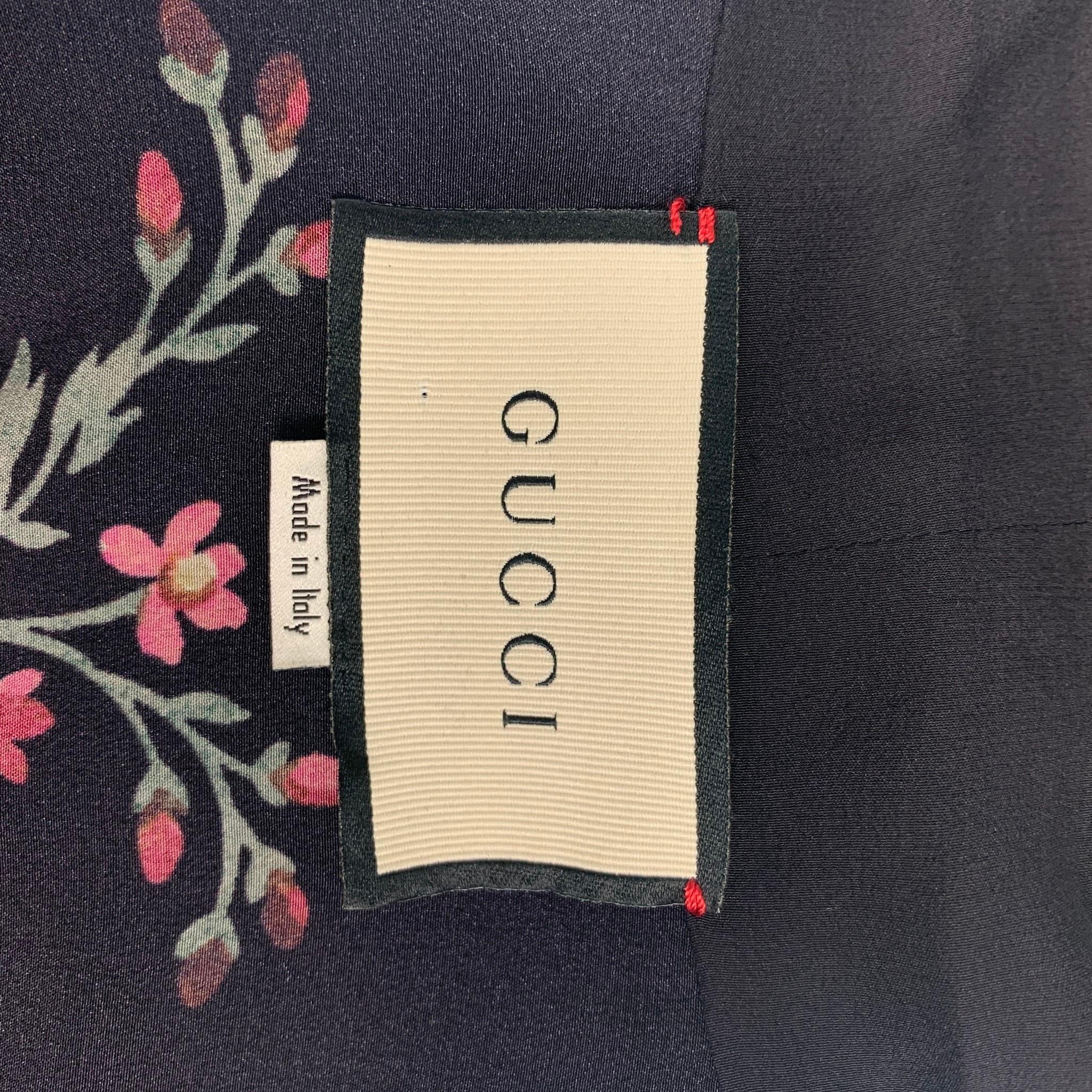 GUCCI Size M Black Silk Bow Blouse In Excellent Condition In San Francisco, CA