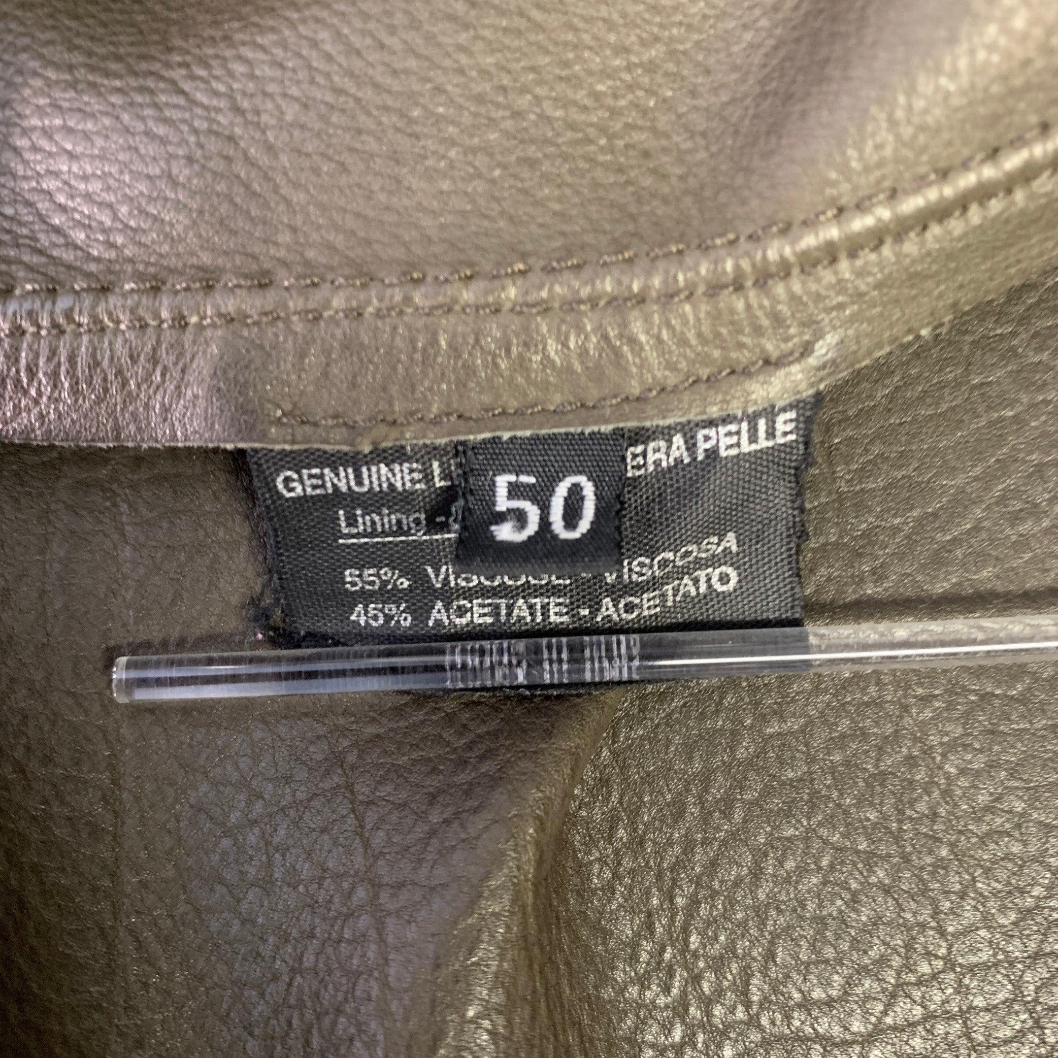 Giacca da moto in pelle scamosciata marrone Oliver di GUCCI taglia M. in vendita 3