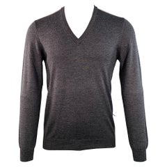 GUCCI Size M Charcoal Grey Red Green Contrast Trim Wool V-Neck Pullover GUCCI Size M Charcoal Grey Red Green Contrast Trim Wool V-Neck Pullover