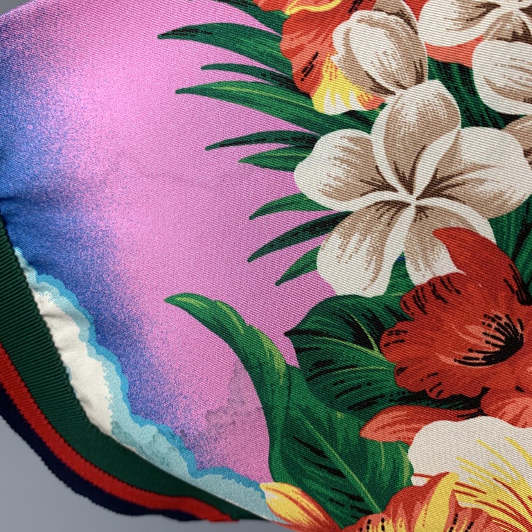 GUCCI Size XL MultiColor Floral Silk Ribbon Trim Button Up Short